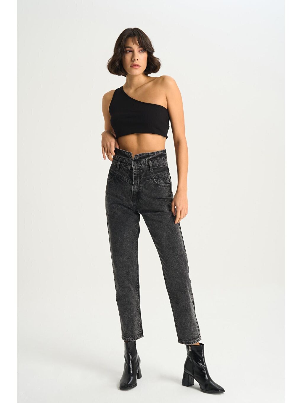 Kadın Antrasit Yüksek Bel Kemer Detaylı Mom Jean Pantolon C 4525-121