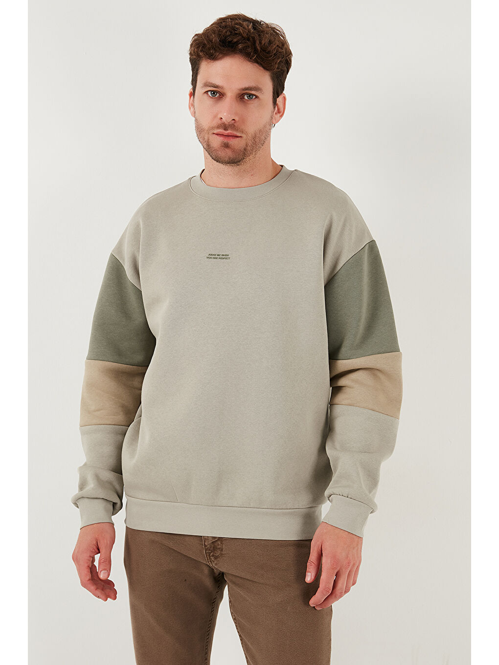 Bej Pamuklu Relaxed Fit Bisiklet Yaka Şardonlu Renk Bloklu Sweat 5905298T-4