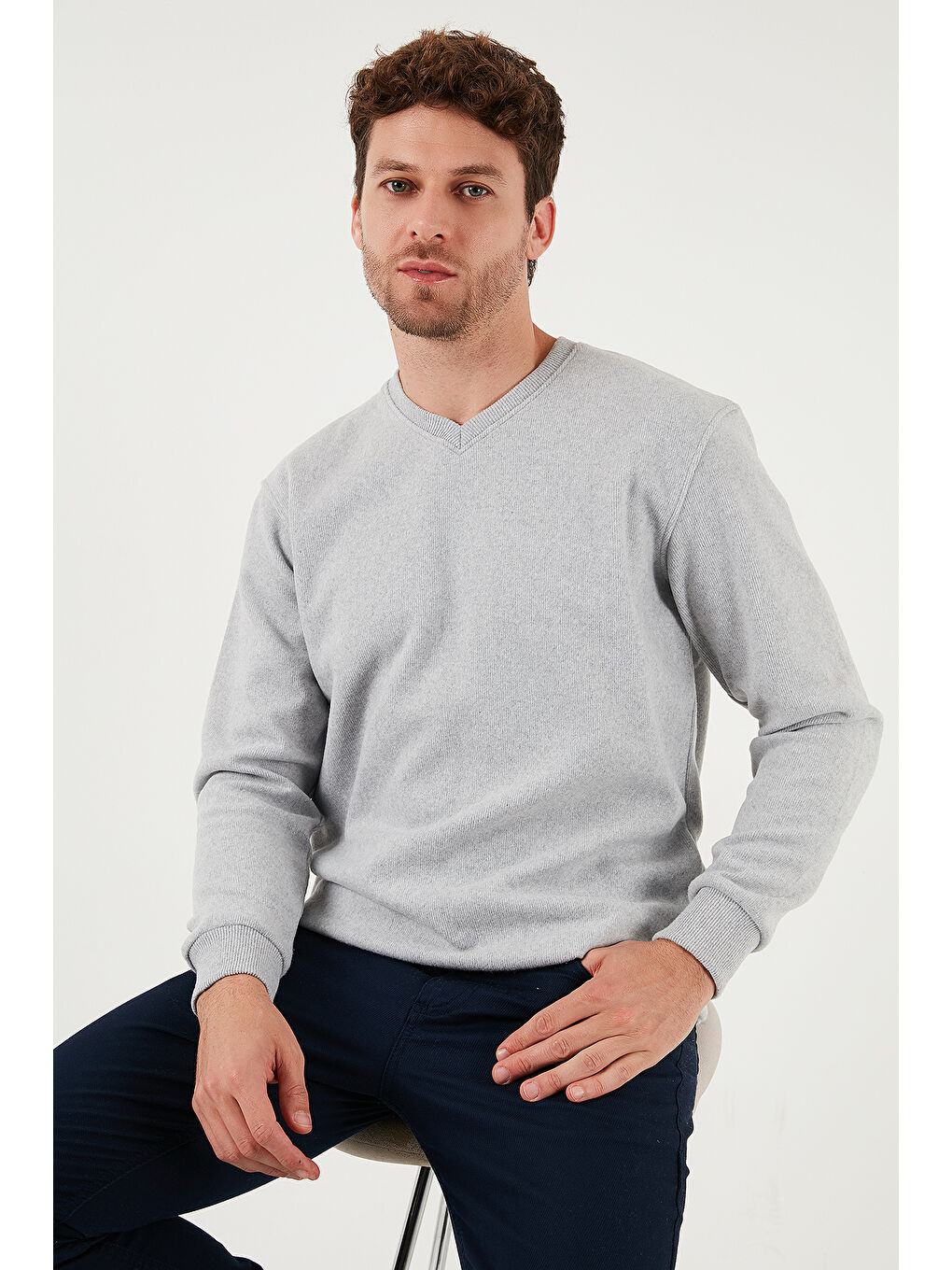 Gri Pamuklu Regular Fit V Yaka Büyük Beden Kazak 456202