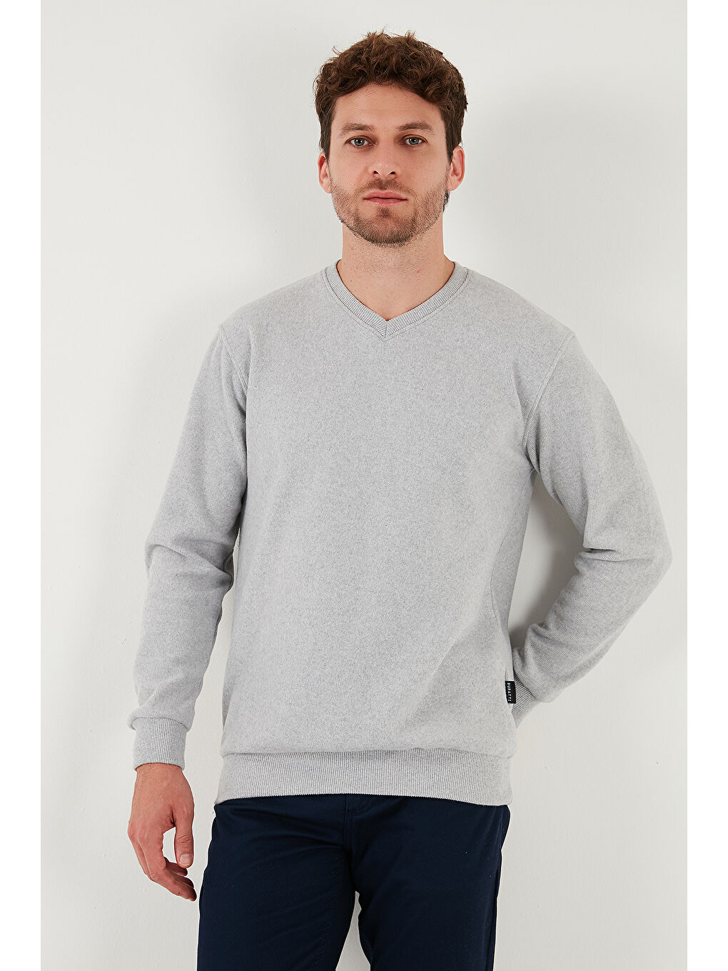 Gri Pamuklu Regular Fit V Yaka Büyük Beden Kazak 456202-2