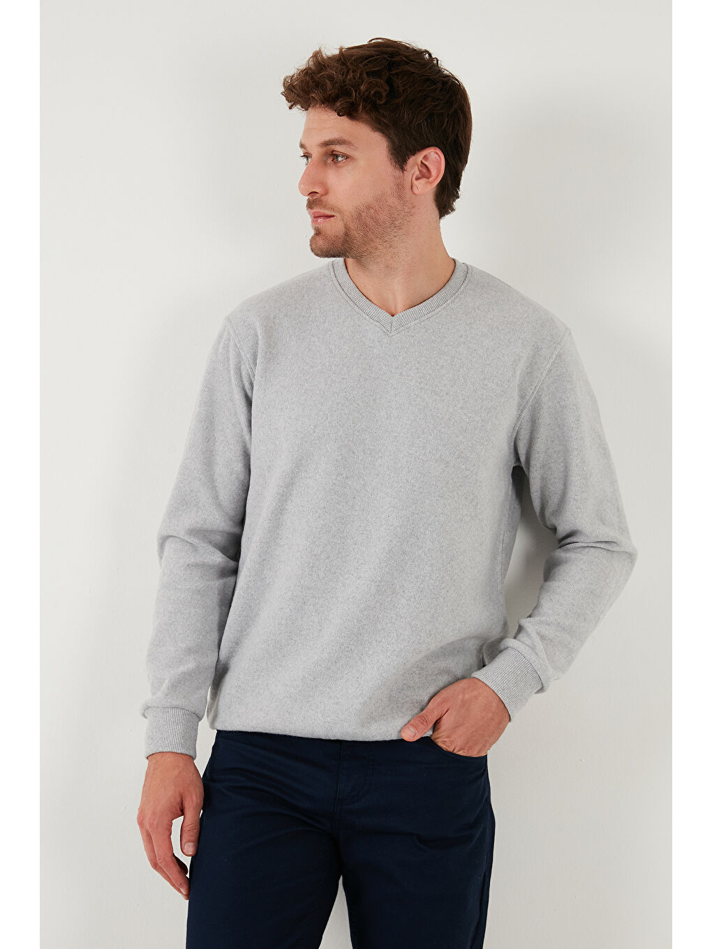 Gri Pamuklu Regular Fit V Yaka Büyük Beden Kazak 456202-4