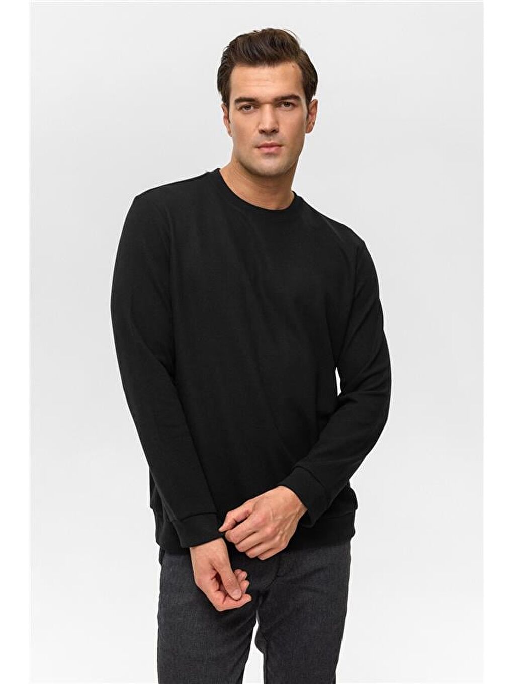 Siyah Regular Düz Bisiklet Yaka Sweatshirt-1
