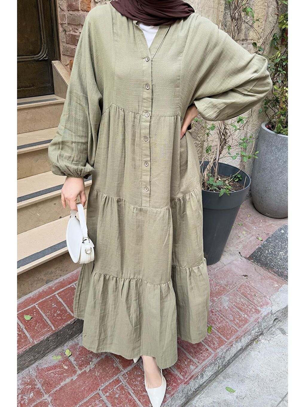 Ön Yarım Düğme Detaylı Müslin Kumaş Tesettür Elbise Yağ Yeşili-2