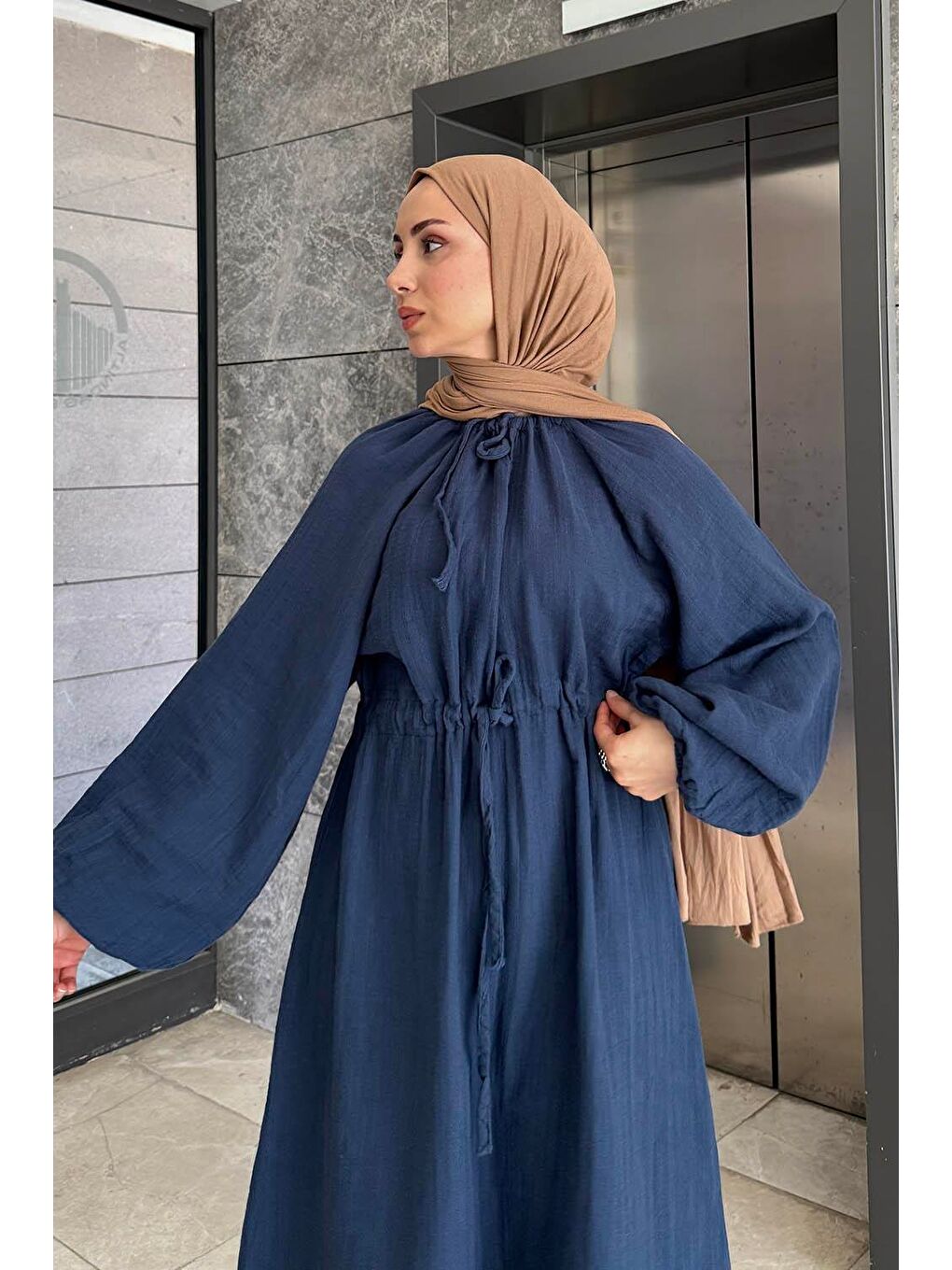 Balon Kol Bağlamalı Tesettür Elbise Lacivert-2