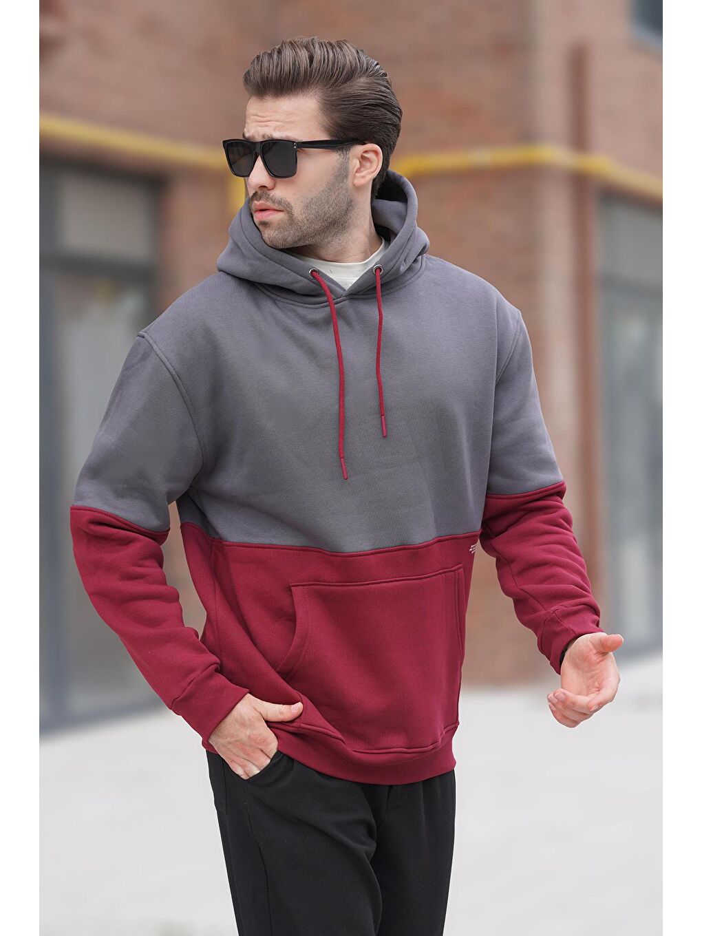 Madmext Füme Kapüşonlu Renk Bloklu Baskı Detaylı Erkek Sweatshirt 7046