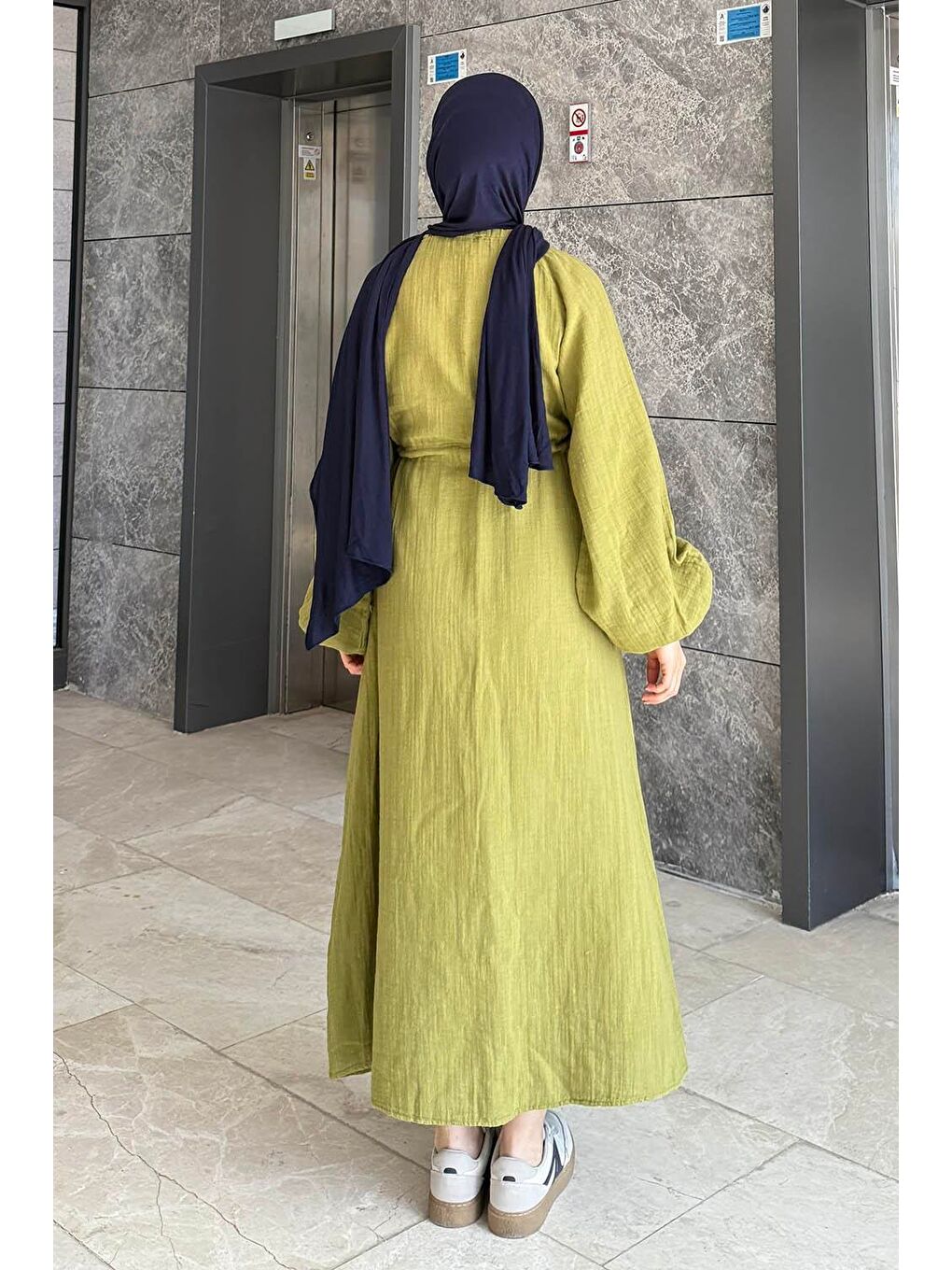 Balon Kol Bağlamalı Tesettür Elbise Yağ Yeşili-3