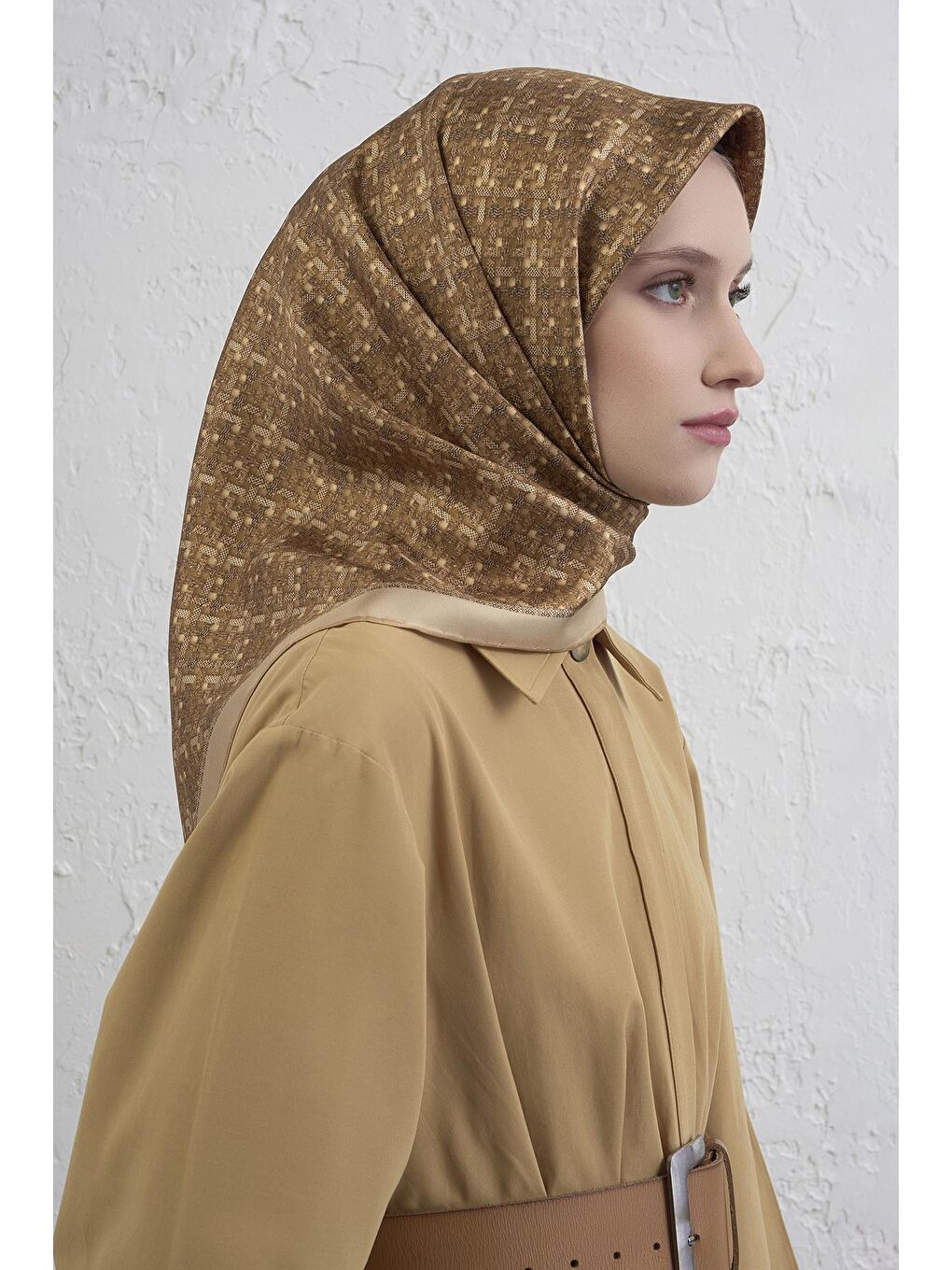 Sarı Saf İpek Sura Eşarp 9405D 06-2