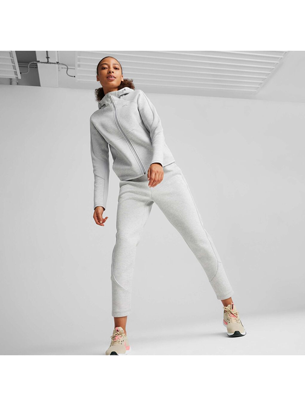 Gri EVOSTRIPE Kadın Fermuarlı Kapüşonlu Sweatshirt-1