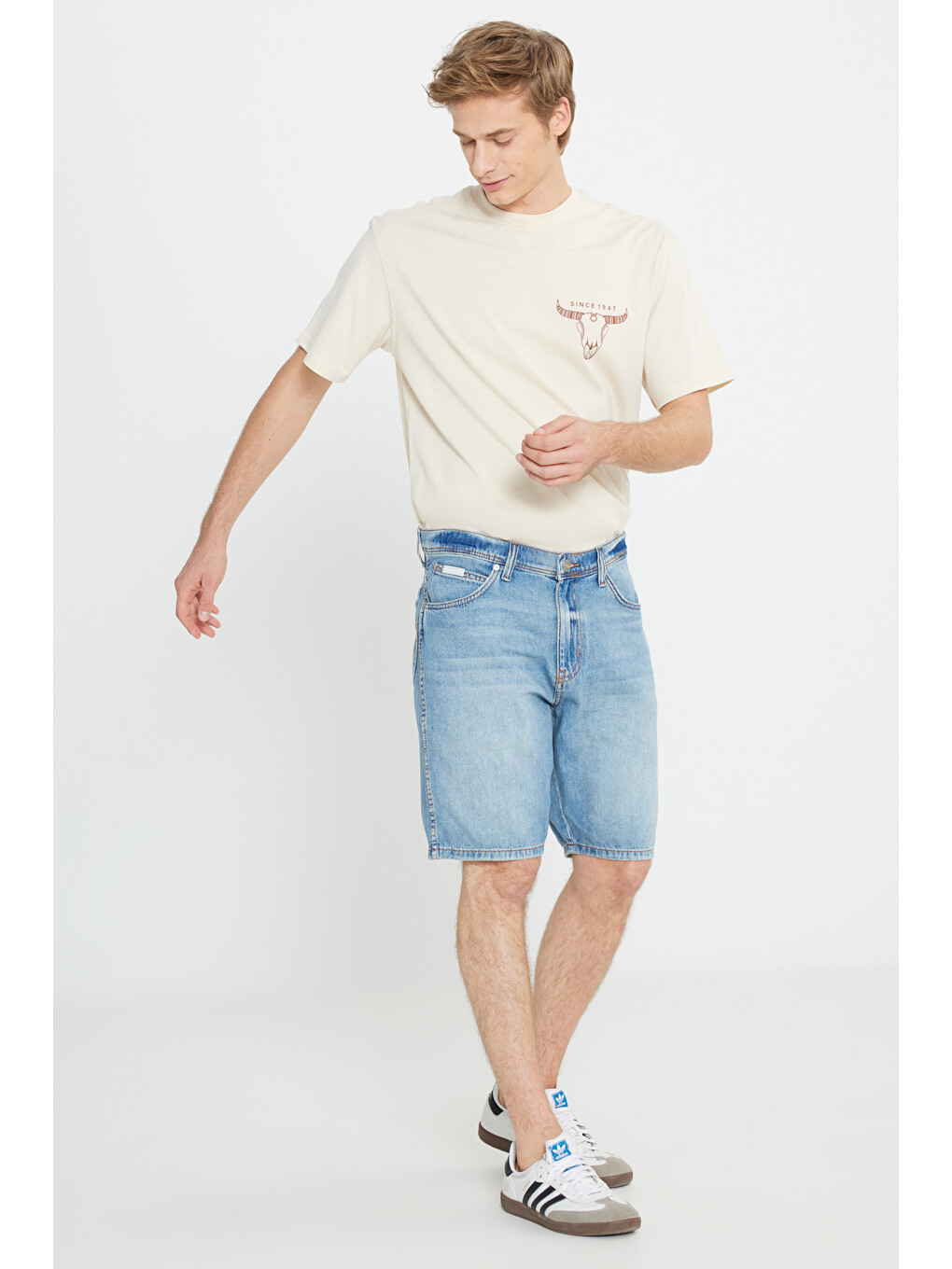 Regular Fit Normal Kesim Normal Bel %100 Pamuk Açık Mavi Jean Şort-1