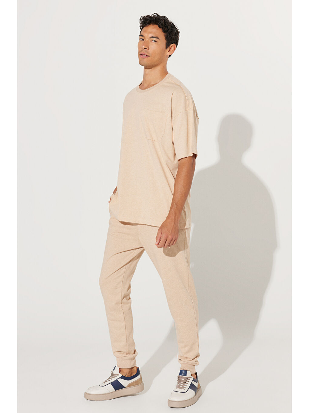 Kahverengi Erkek Sütlü Kahve Standart Fit Normal Kesim %100 Pamuk Cepli Rahat Eşofman Altı-4