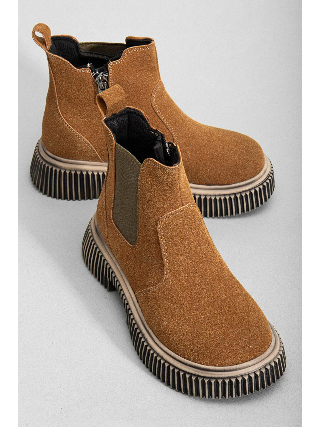 Kahverengi Çocuk Unisex Taba Süet Kalın Tırtıklı Termo Taban Fermuarlı Lastikli Chelsea Bot