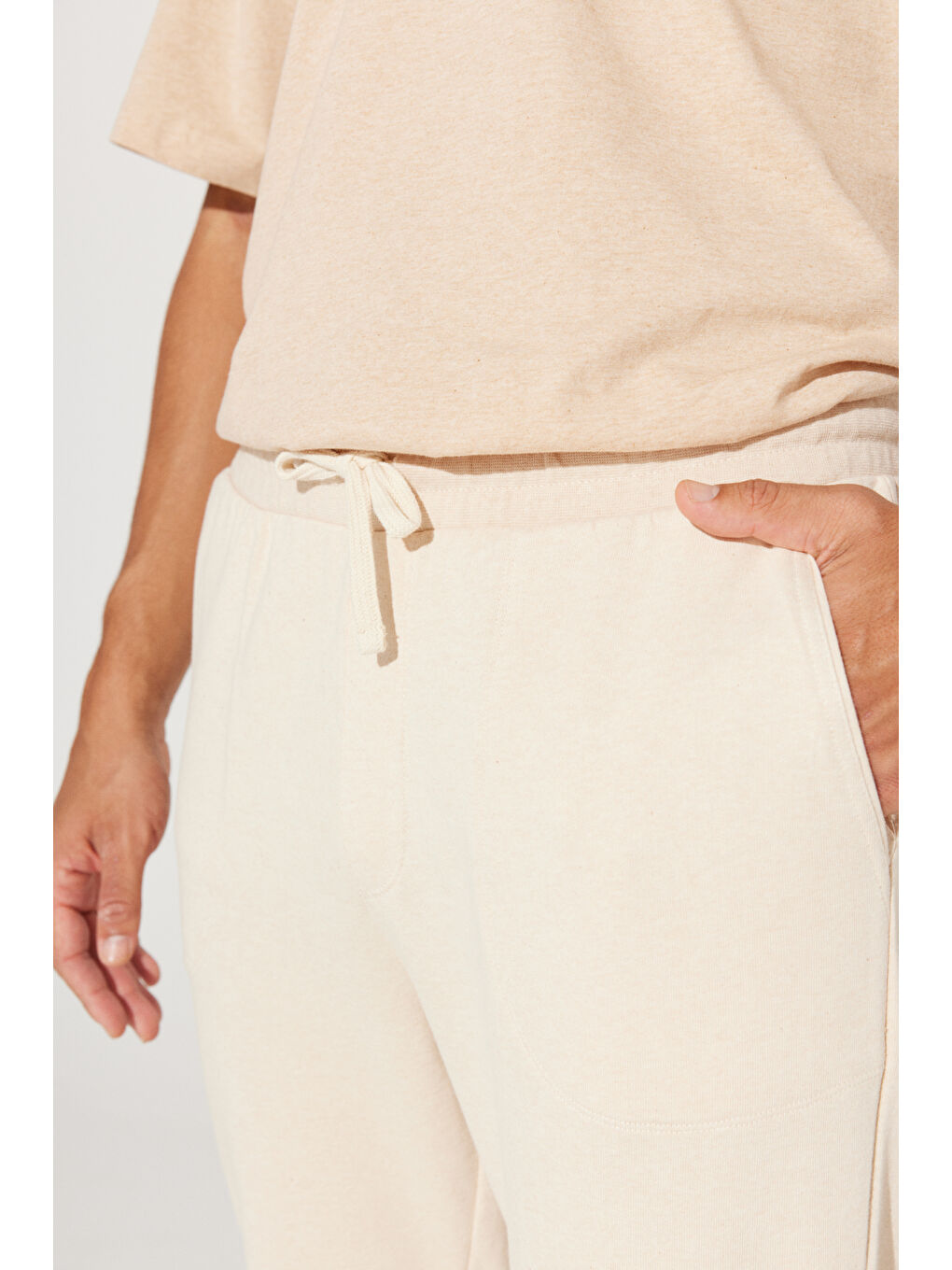 Erkek Bej Standart Fit Normal Kesim %100 Pamuk Cepli Rahat Eşofman Altı-4