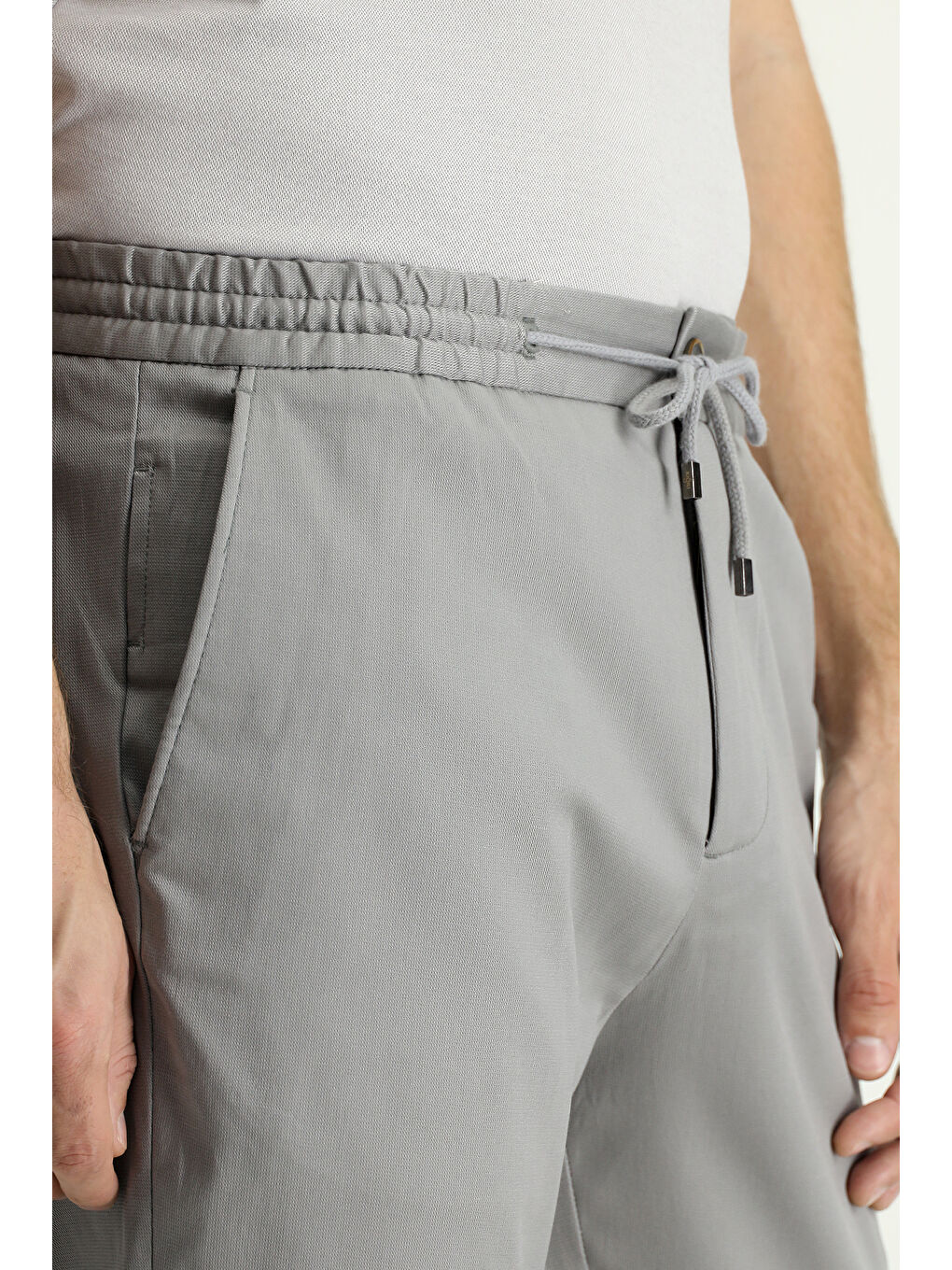 Gri Slim Fit Dar Kesim Beli Lastikli İpli Elastanlı Pantolon-2