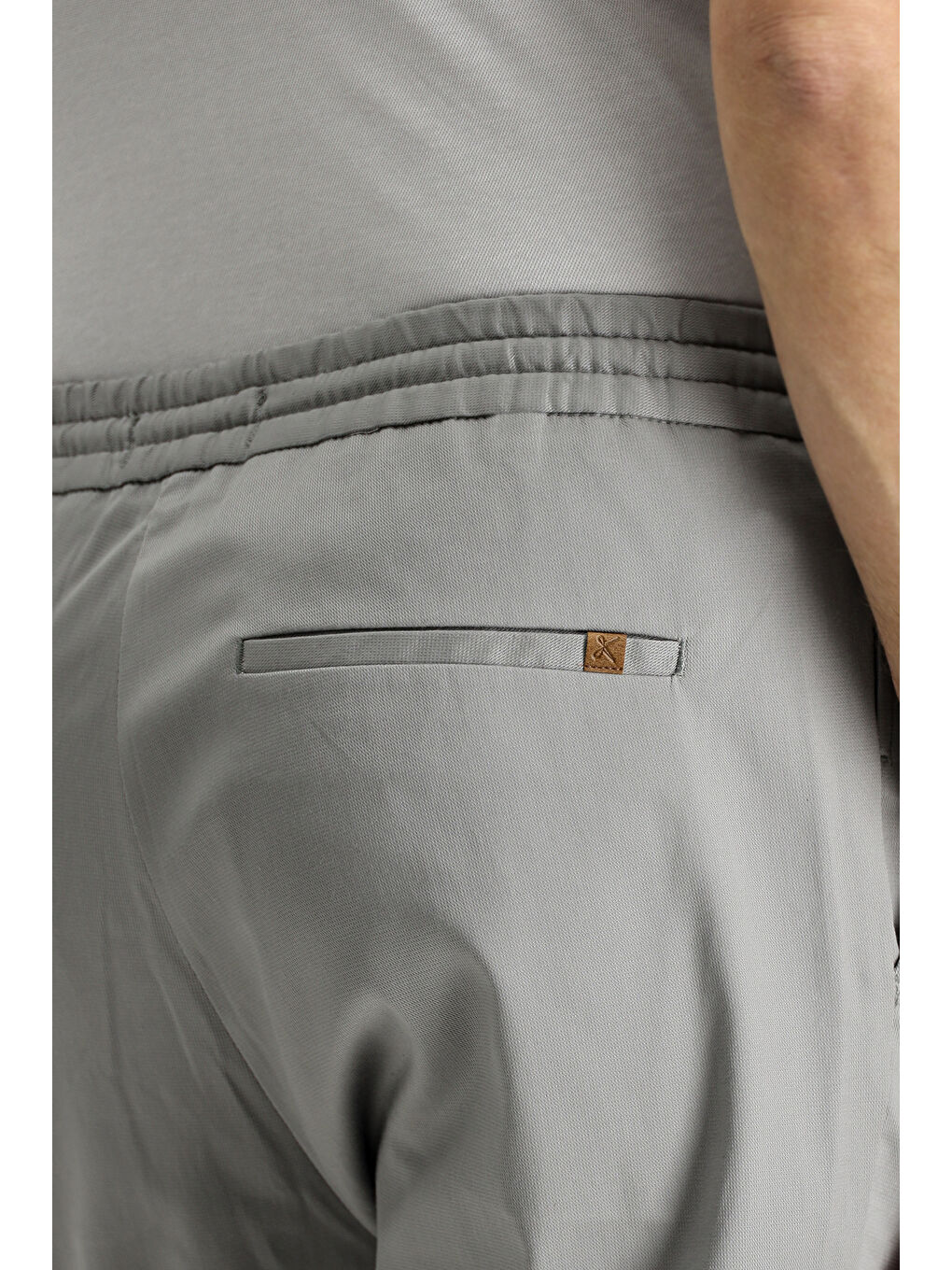 Gri Slim Fit Dar Kesim Beli Lastikli İpli Elastanlı Pantolon-4