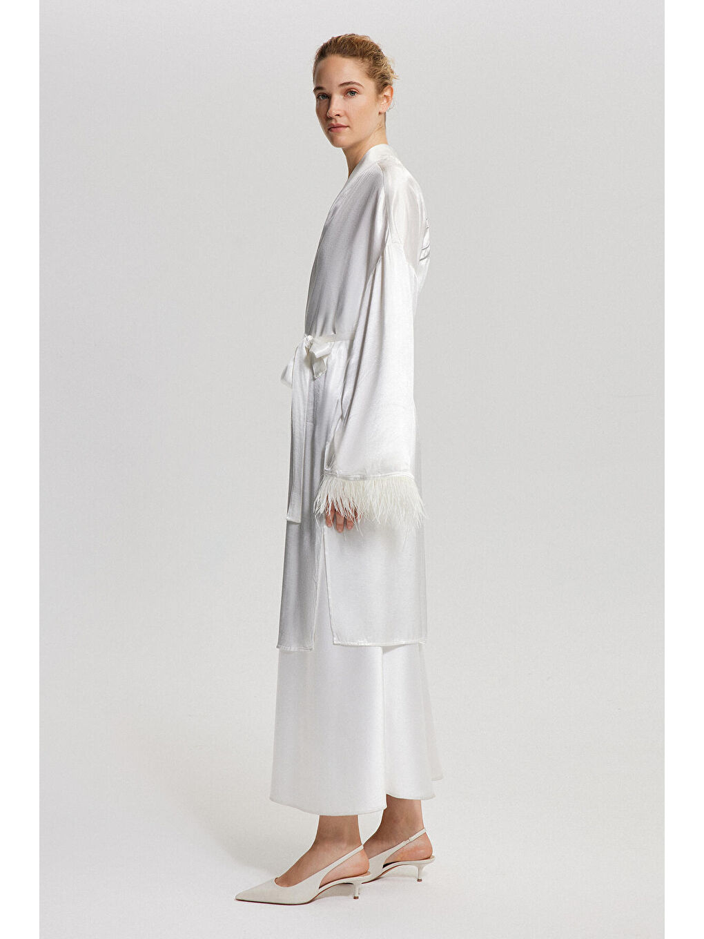 Beyaz Otriş Detaylı Saten Brıde Kimono-2