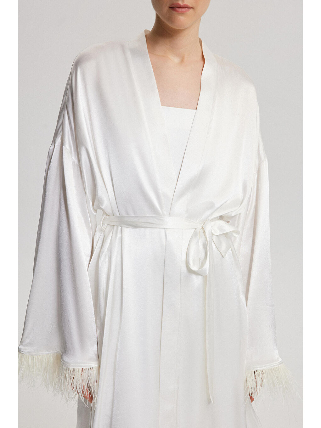 Beyaz Otriş Detaylı Saten Brıde Kimono-4