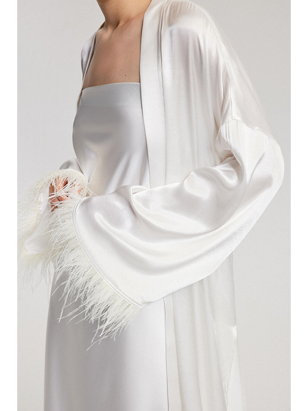 Beyaz Otriş Detaylı Saten Brıde Kimono-5