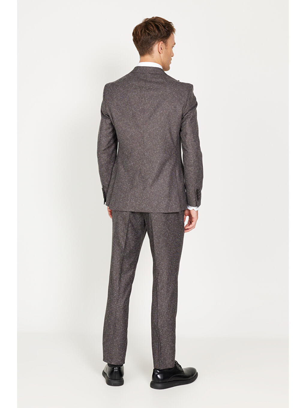 Erkek Kahverengi Ekstra Slim Fit Dar Kesim Kırlangıç Yaka Tweet Desenli Takım Elbise-1