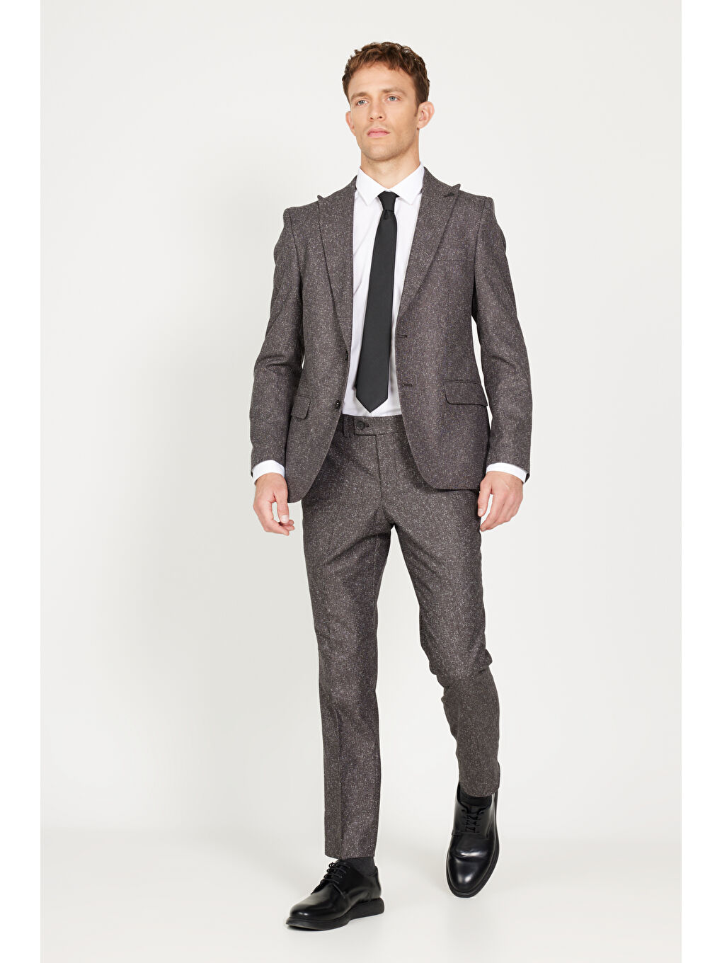 Erkek Kahverengi Ekstra Slim Fit Dar Kesim Kırlangıç Yaka Tweet Desenli Takım Elbise-5