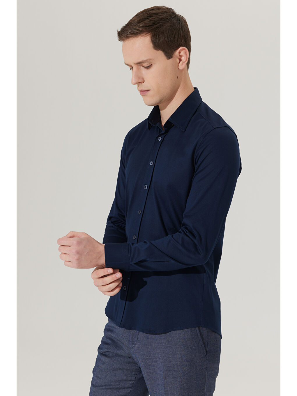 Erkek Lacivert Slim Fit Dar Kesim Gizli Düğme Yaka %100 Pamuk Gömlek-2