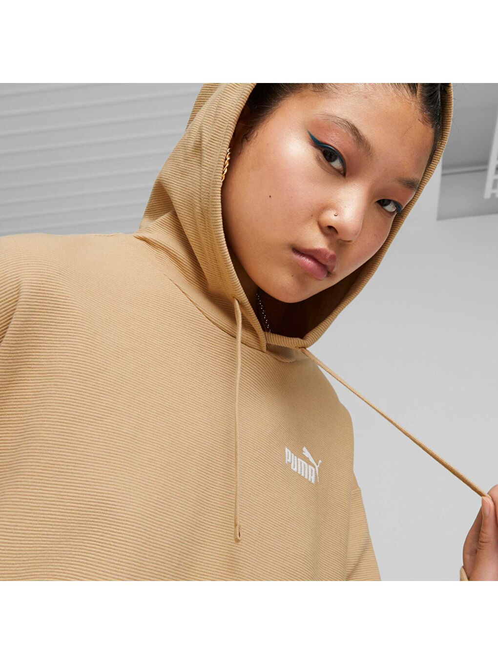 Sarı ESS+ Kadın Kısa Kesim Kapüşonlu SWEATSHIRT-4