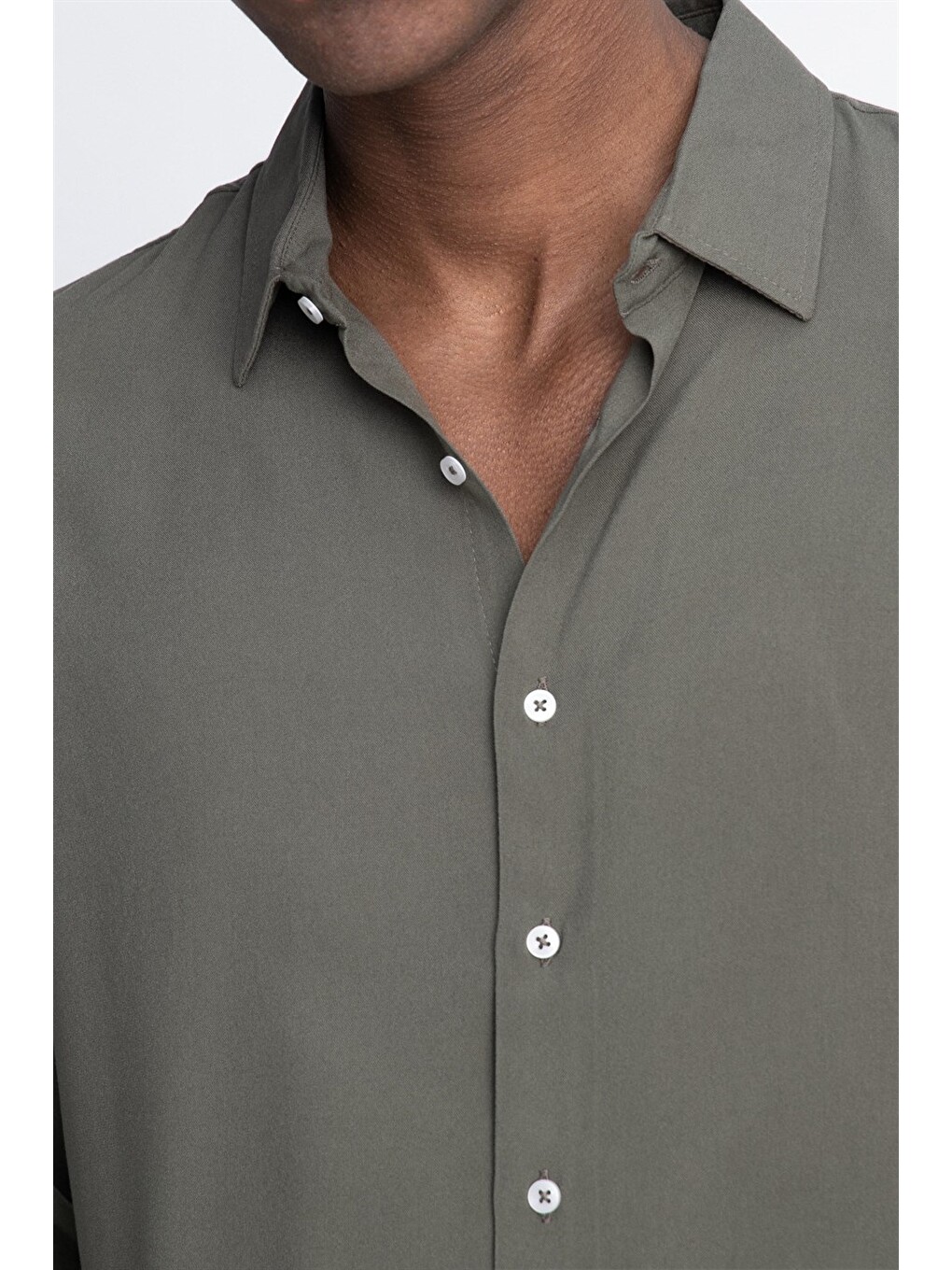 Yeşil Tudors Slim Fit Dar Kesim Uzun Kol Dökümlü Viskon Şık Erkek Gömlek-2