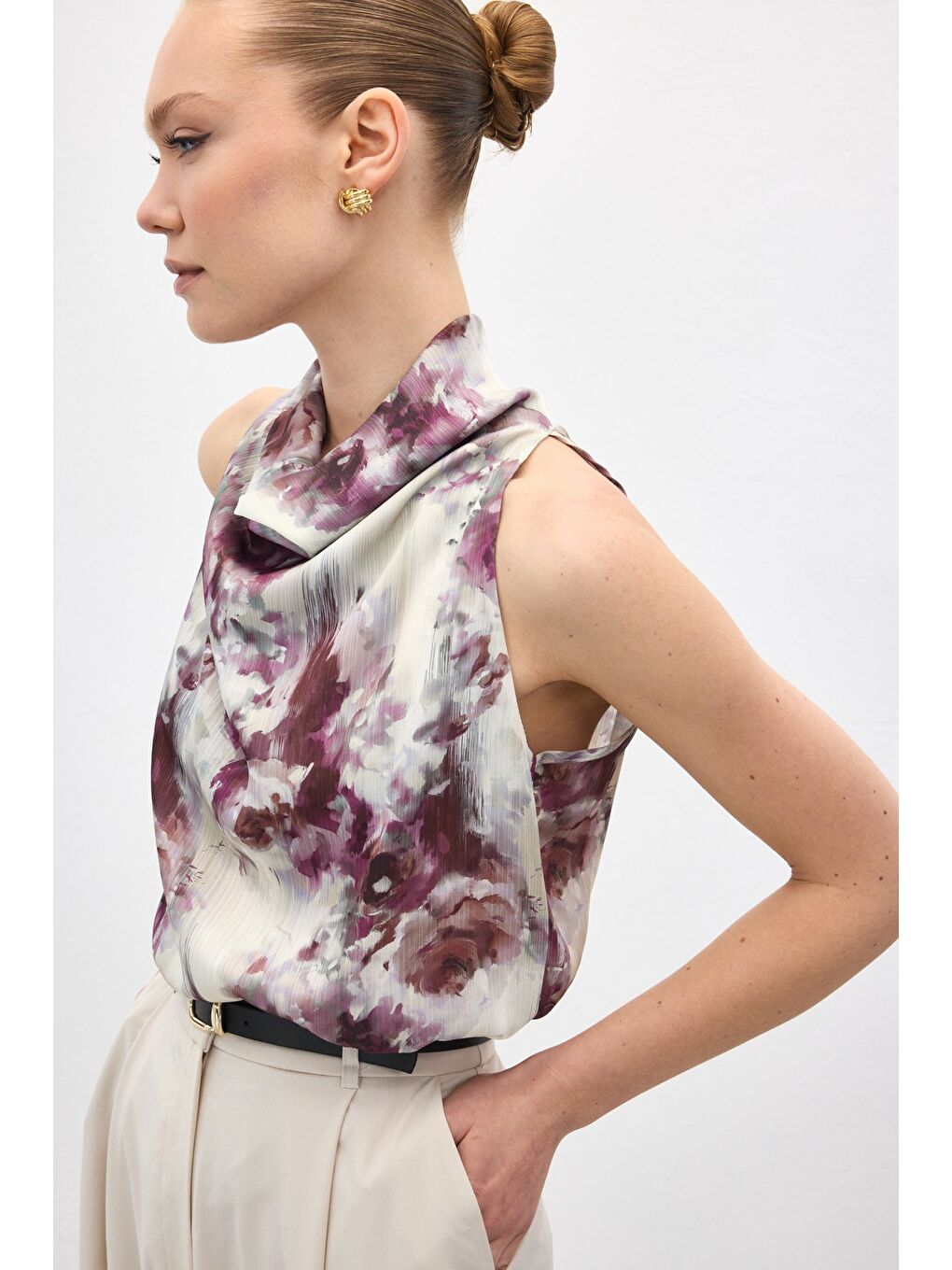 Drapeli Halter Yaka Desenli Bluz - Mürdüm-6