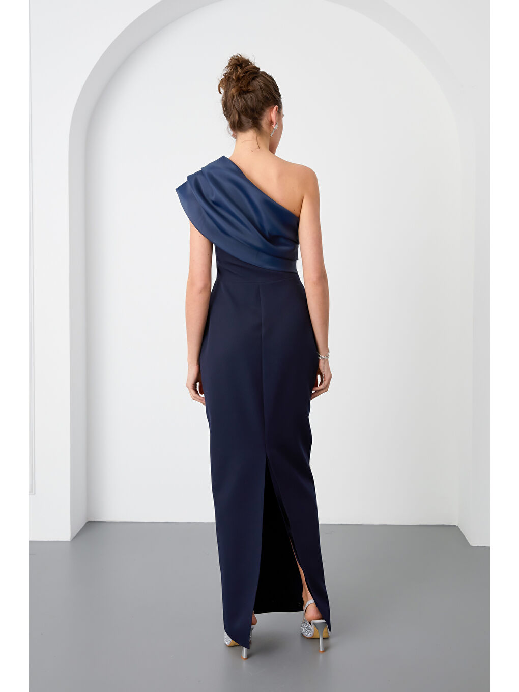 Kadın Lacivert Tek Omuz Taşlı Söz Nişan Nikah Abiye Elbise-4