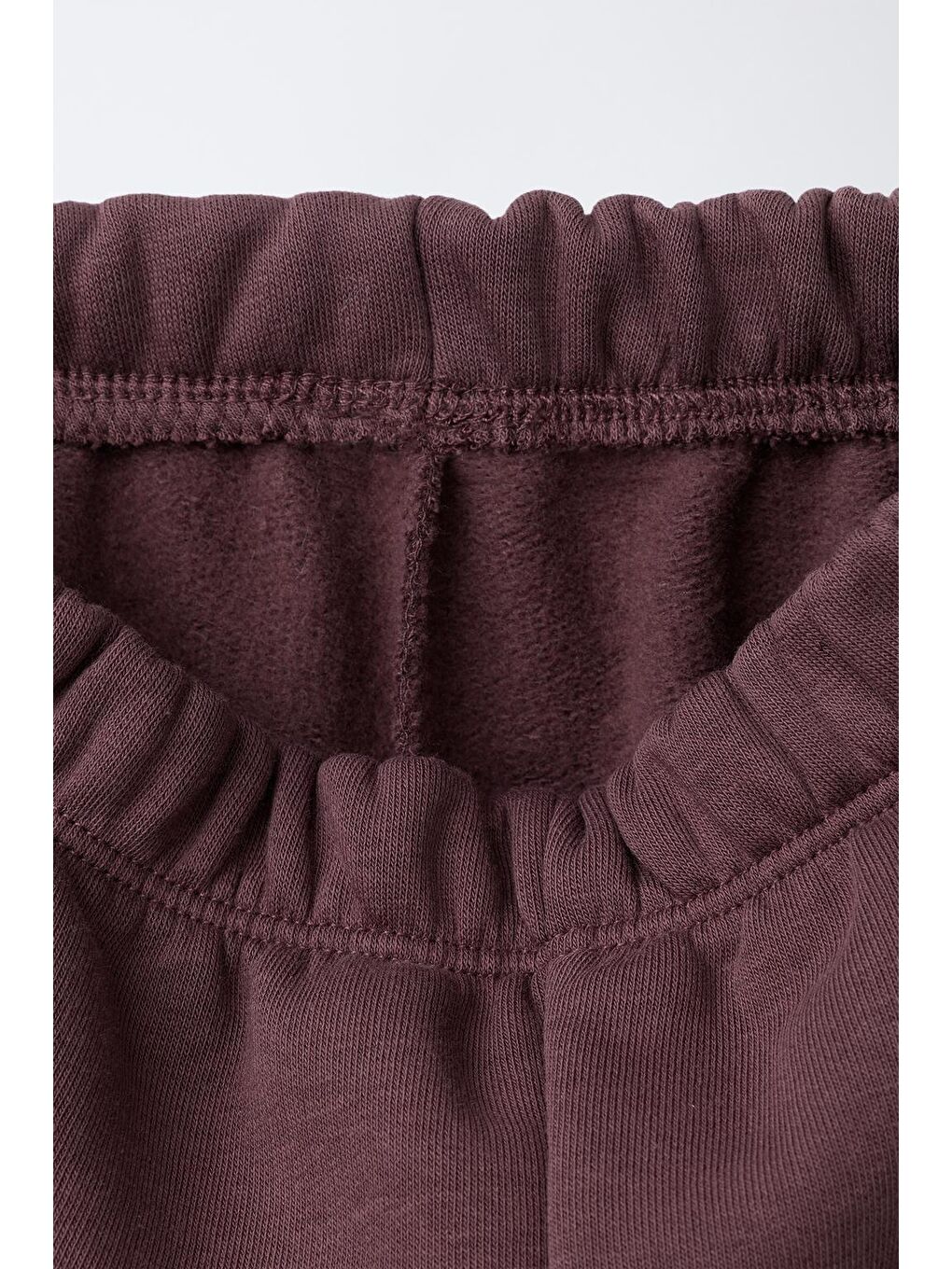 Unisex Çocuk Pamuklu Bordo Minimal Baskılı Eşofman Takımı – Rahat Kesim-3