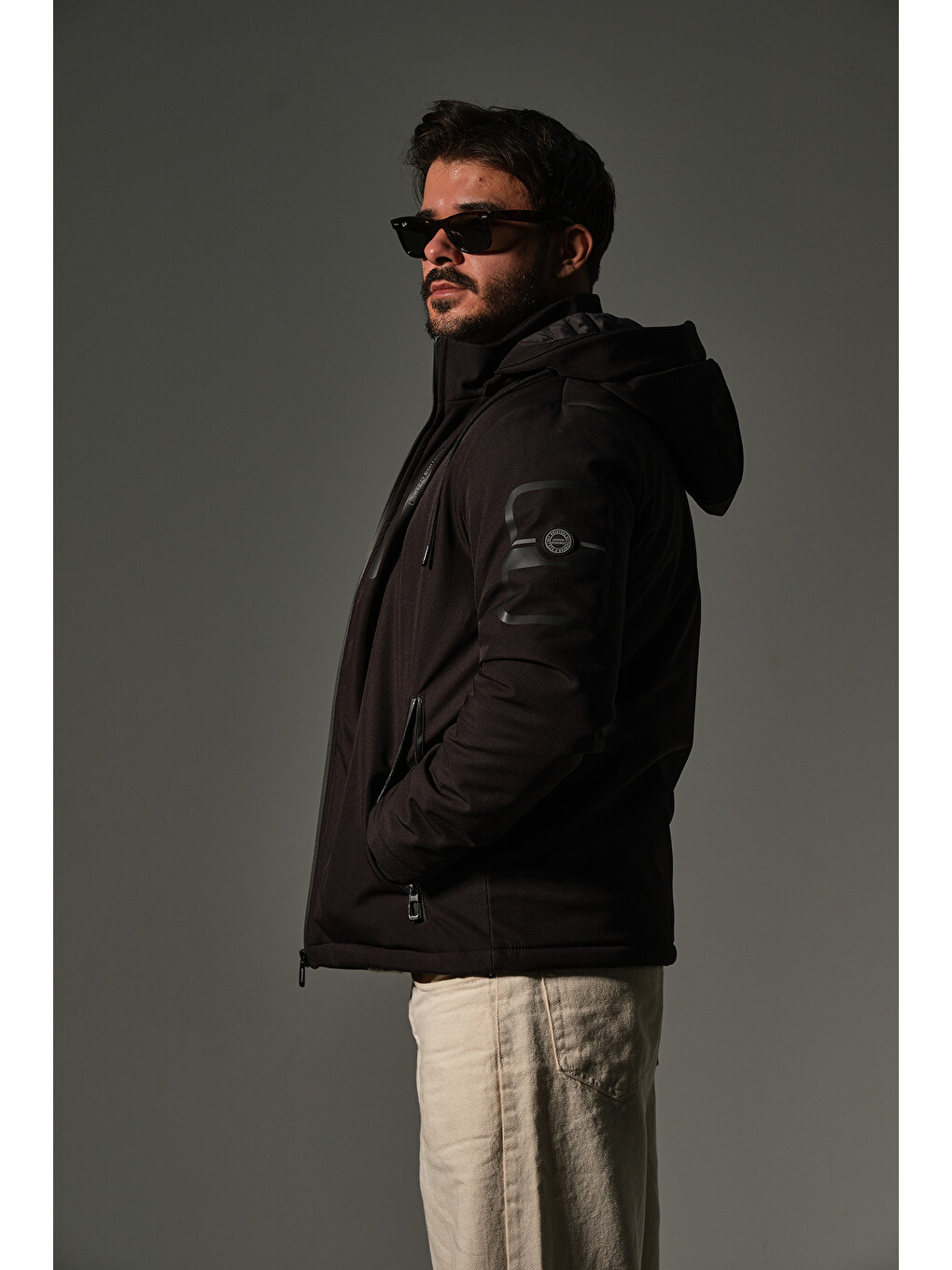 Siyah Kapitone elyaflı Softshell, çıkarılabilir Kapüşonlu kışlık erkek Outdoor Mont @Berge-1