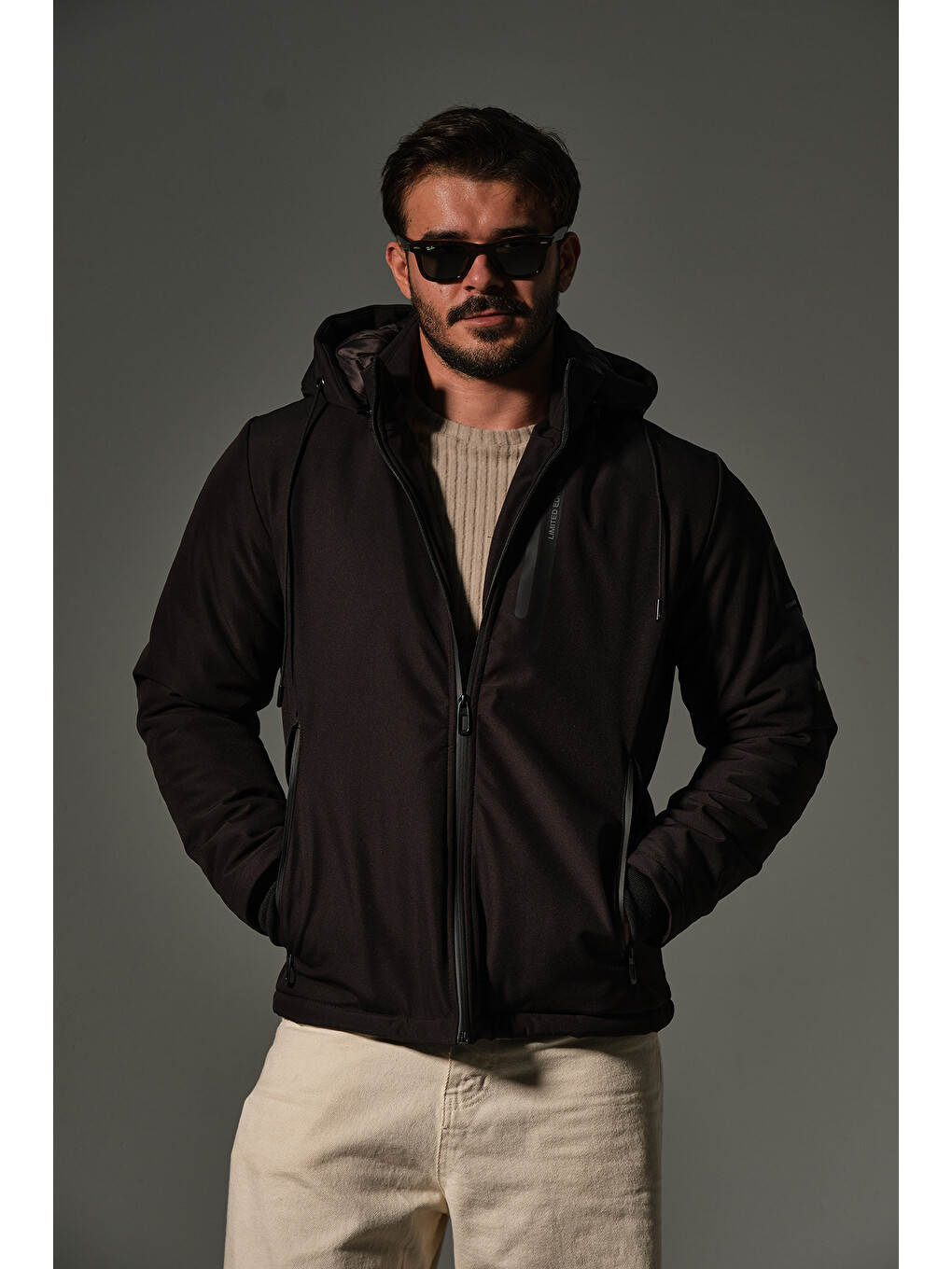 Siyah Kapitone elyaflı Softshell, çıkarılabilir Kapüşonlu kışlık erkek Outdoor Mont @Berge-3