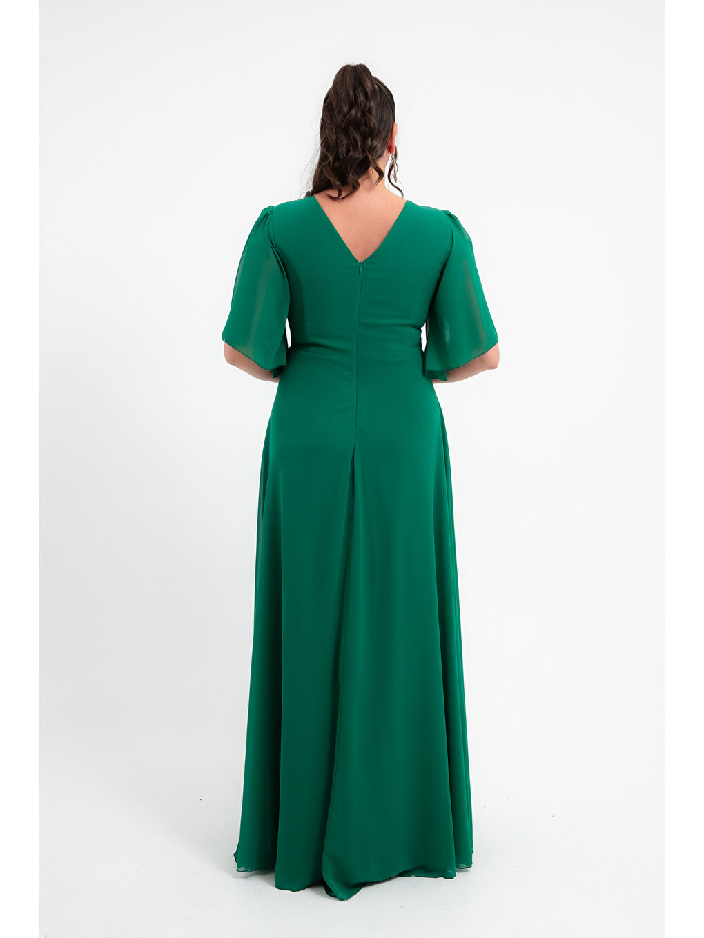 Kadın Zümrüt Yeşili V Yaka Taşlı Büyük Beden Uzun Şifon Abiye Elbise-4