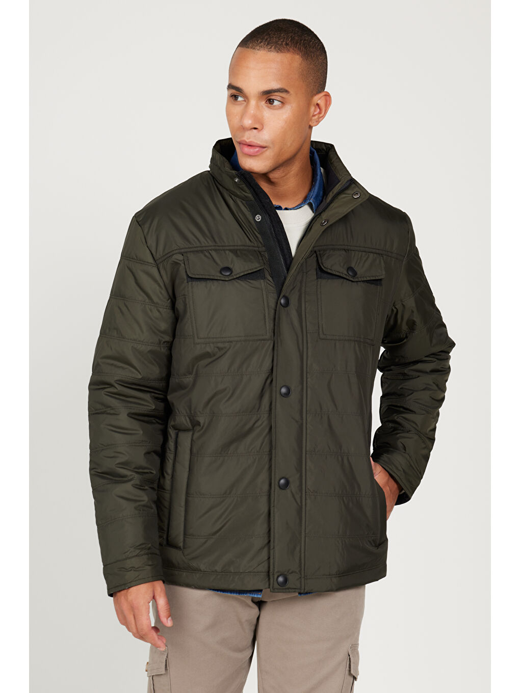 Erkek Haki Standart Fit Normal Kesim Dik Yaka Mont-2