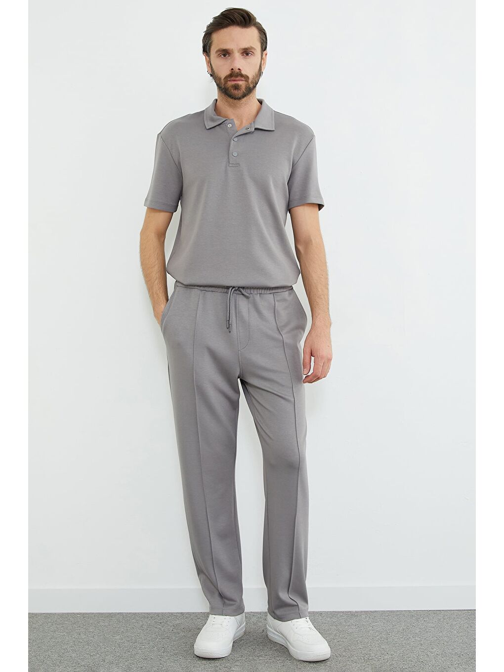 Gri Beli Lastikli Çimalı Modal Pantolon-1