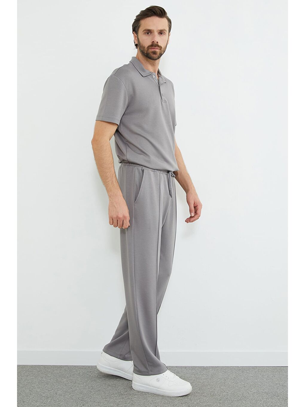 Gri Beli Lastikli Çimalı Modal Pantolon-3