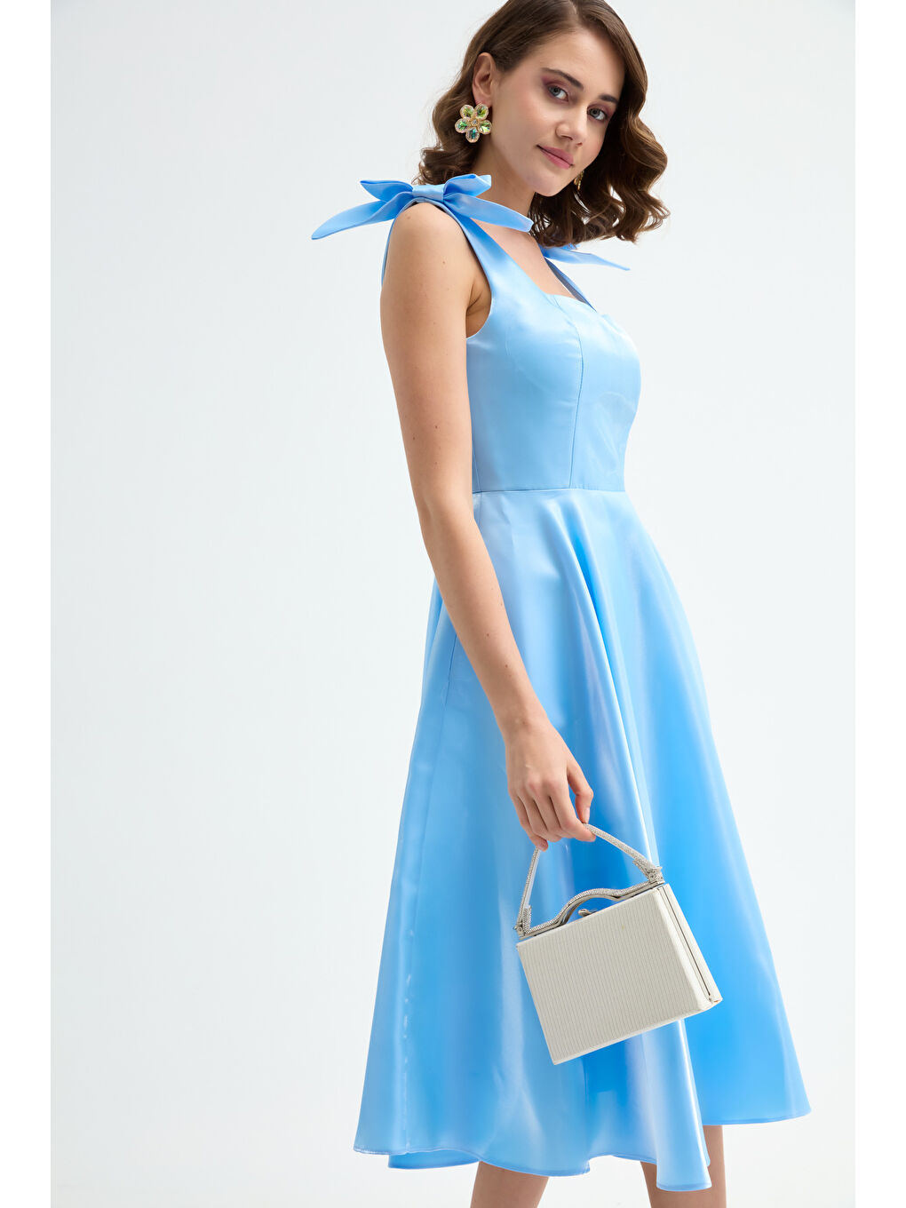 Kadın Bebe Mavi Fiyonk Detay Midi Abiye Elbise-2