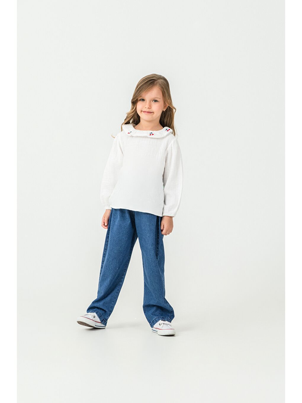 Beyaz Kız Çocuk Triko Kazak-Gömlek-Jean Pantolon 3'lü Takım-4