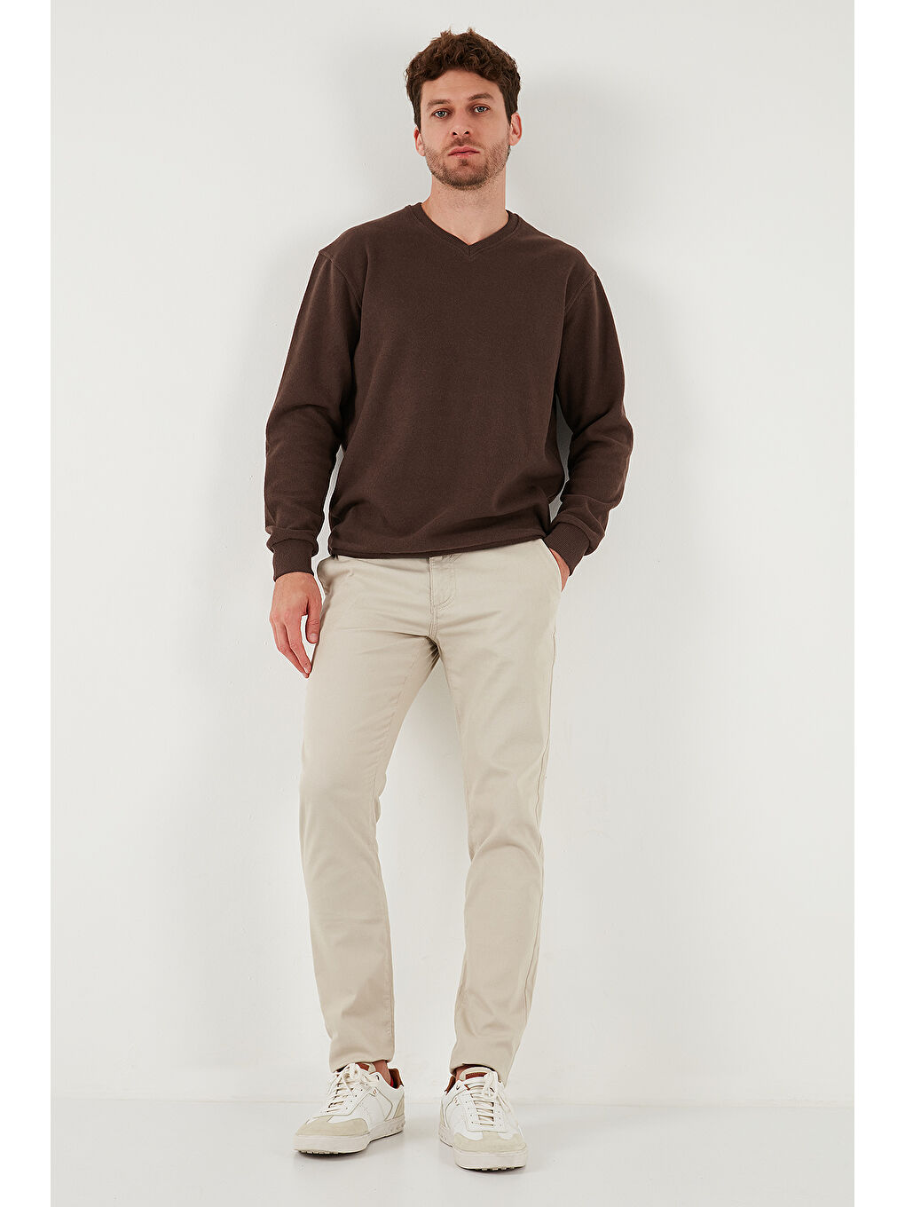 Kahverengi Pamuklu Regular Fit V Yaka Büyük Beden Kazak 456202-1