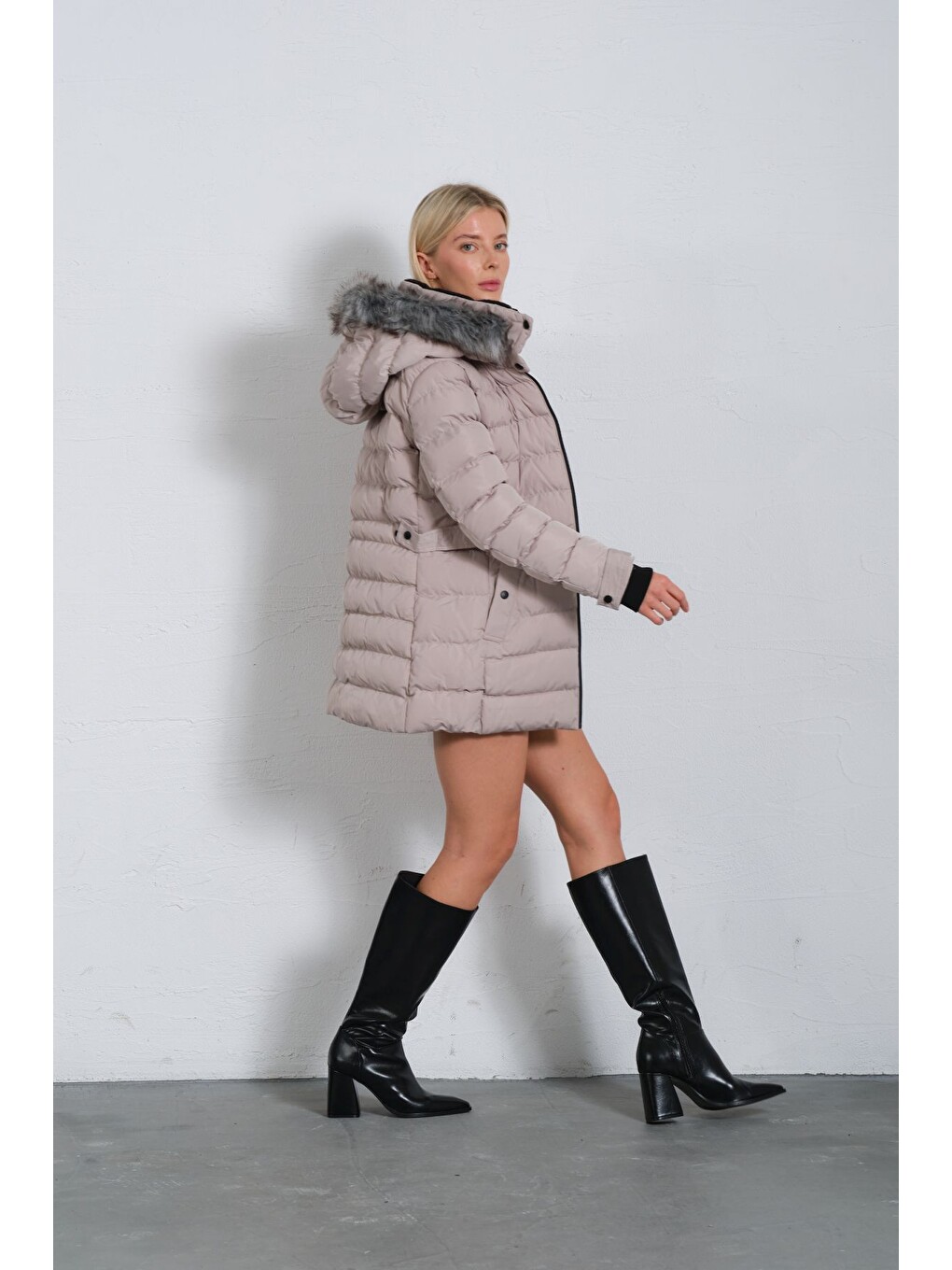 Bej Çıkabilir Suni Kürklü Kapüşon, Su İticili Kumaş, Kadın Anorak Mikro Mont Kaban @jasmin-3