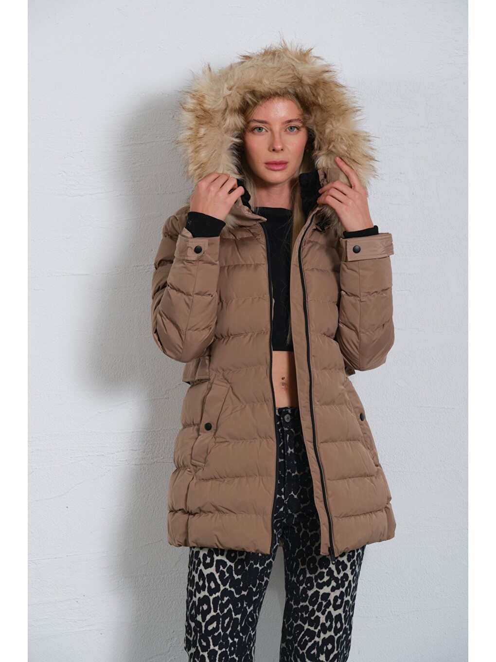 Bej Çıkabilir Suni Kürklü Kapüşon, Su İticili Kumaş, Kadın Anorak Mikro Mont Kaban @jasmin-3