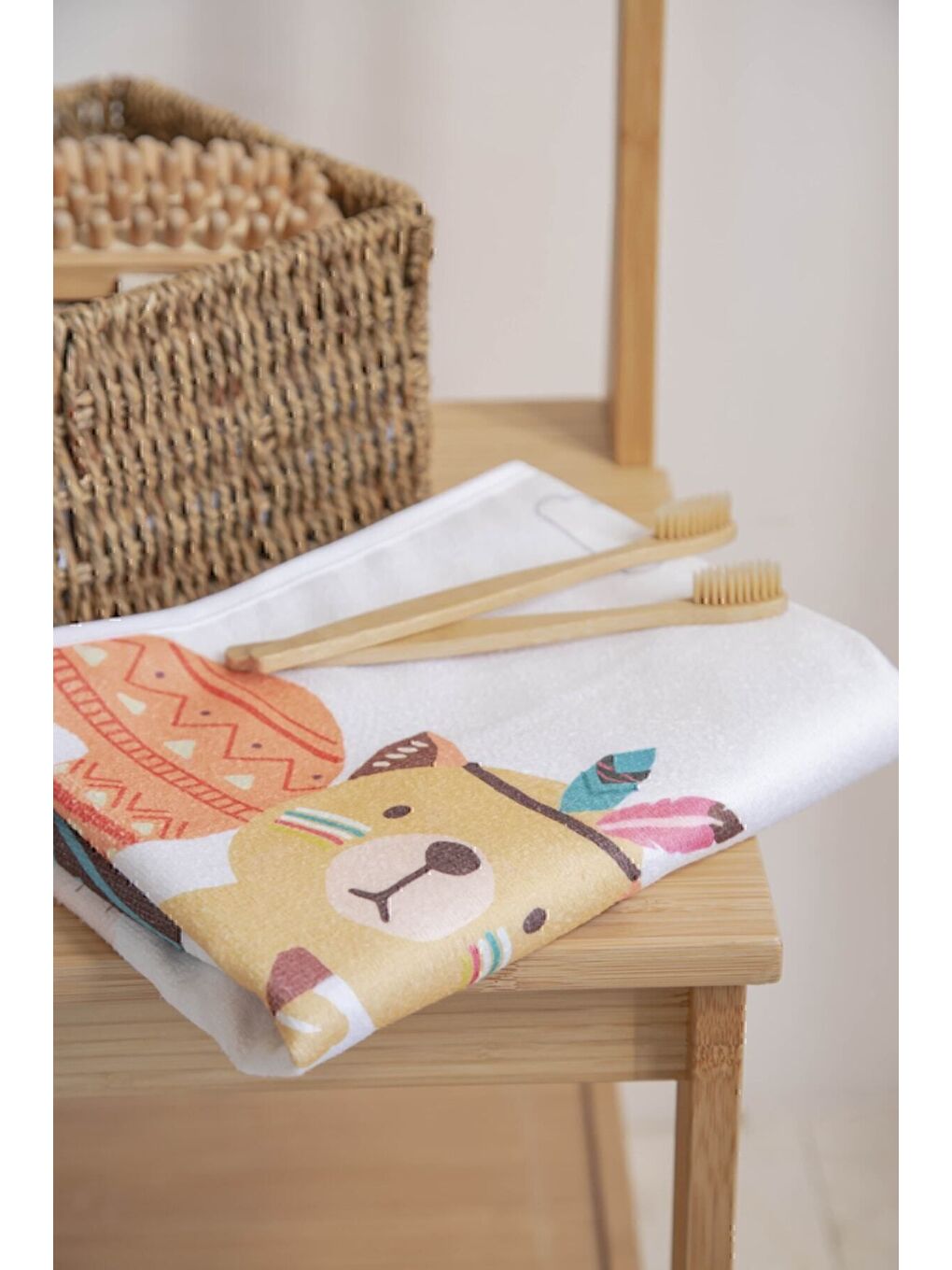 Beyaz İzci Ayı Havlu 50x90-1