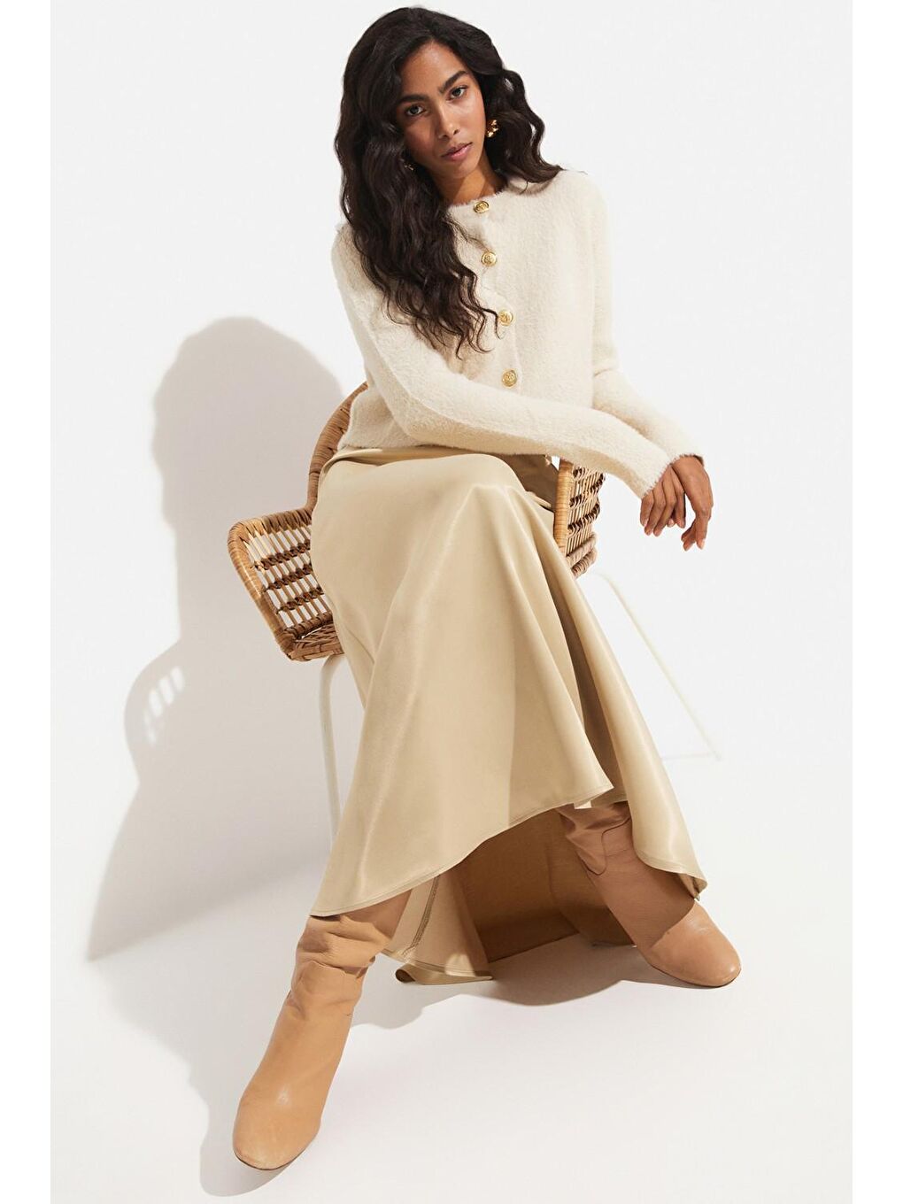 Bej Uzun Saten Etek-2