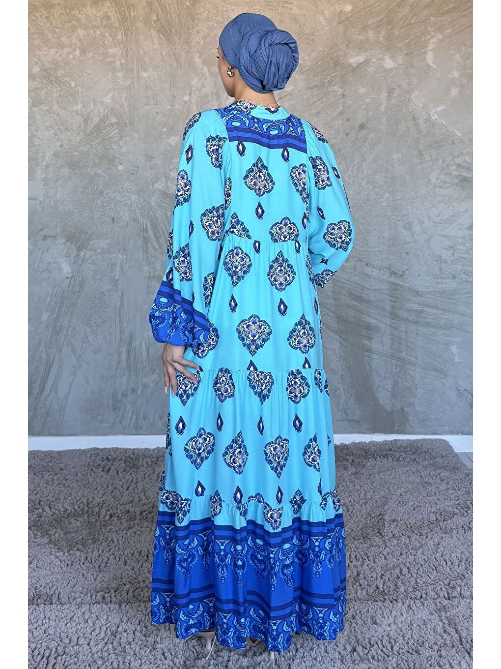 Mavi Kadın Ön Düğme Detaylı Desenli Tesettür Elbise-6