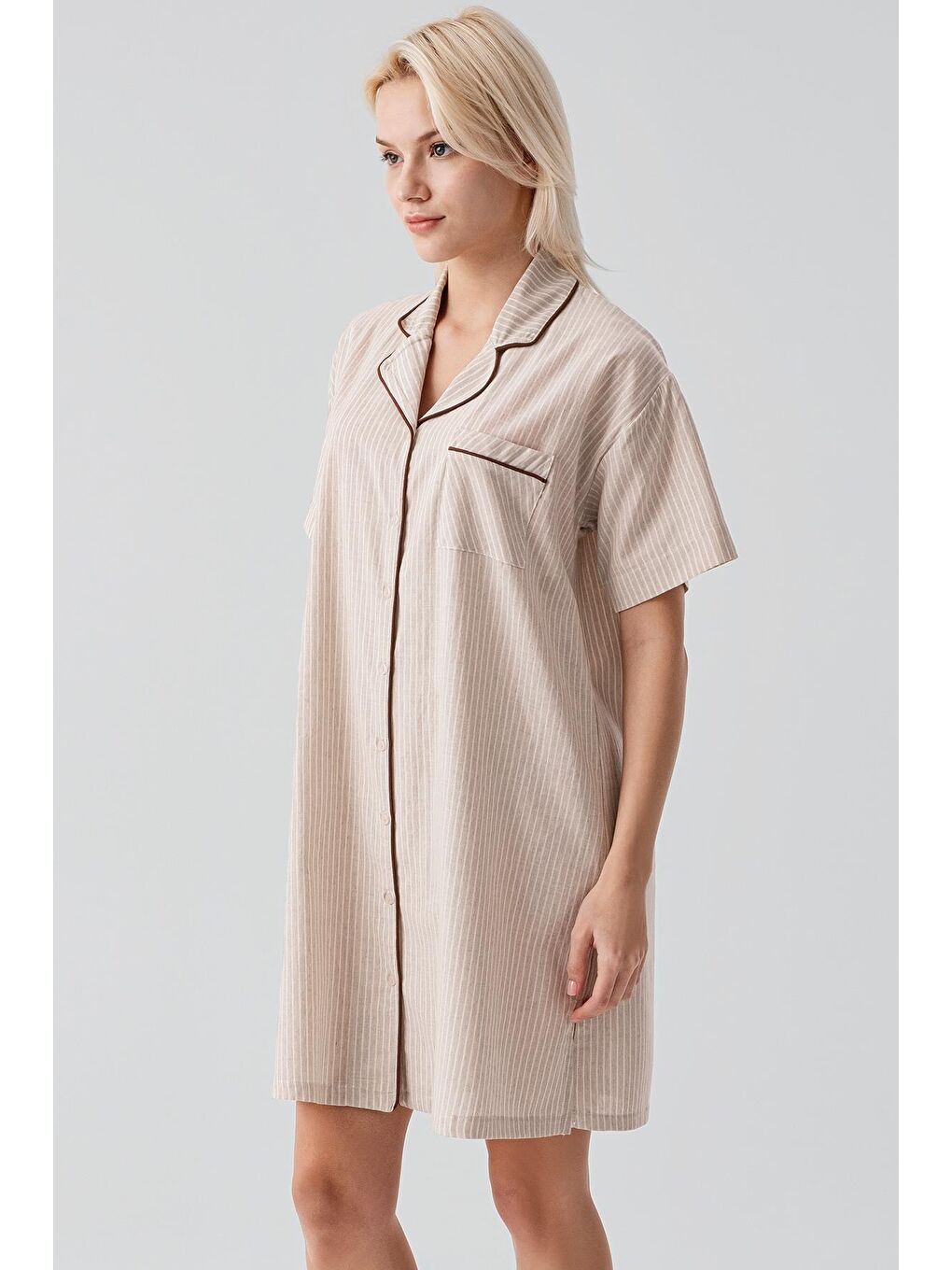 Bej Kısa Kollu Çizgili Düğmeli Dokuma %100 Pamuk Pamuk Gecelik 19108-9