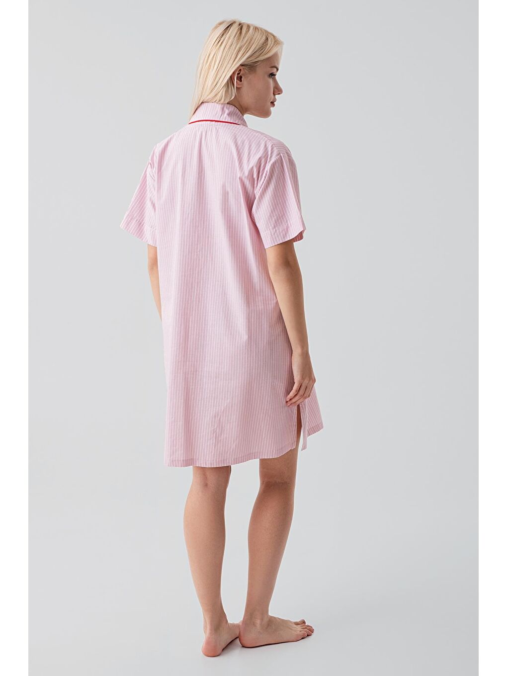 Pembe Kısa Kollu Çizgili Düğmeli Dokuma %100 Pamuk Pamuk Gecelik 19108-9