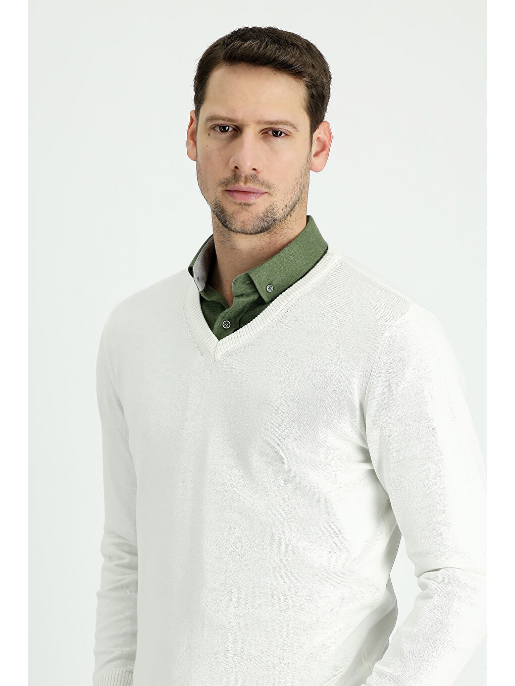 Ekru V Yaka Regular Fit Pamuklu Triko Kazak