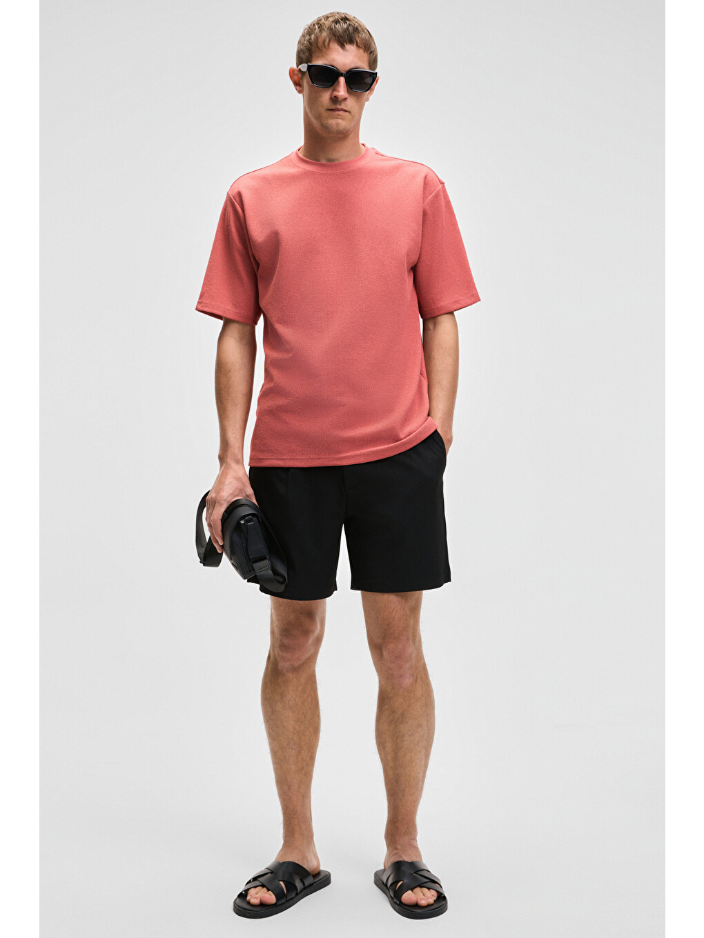 Kahverengi Chıc Erkek Relaxed Fit Dokulu Pamuk Kumaş Kiremit T-shirt-1
