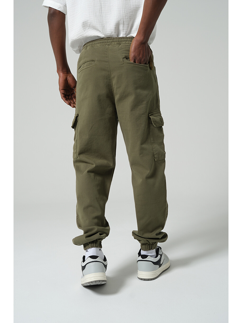 Haki Beli Lastikli Bağcıklı, Paça Lastikli, Rahat Fit, Esnek Gabardin Kargo Erkek Pantolon-4
