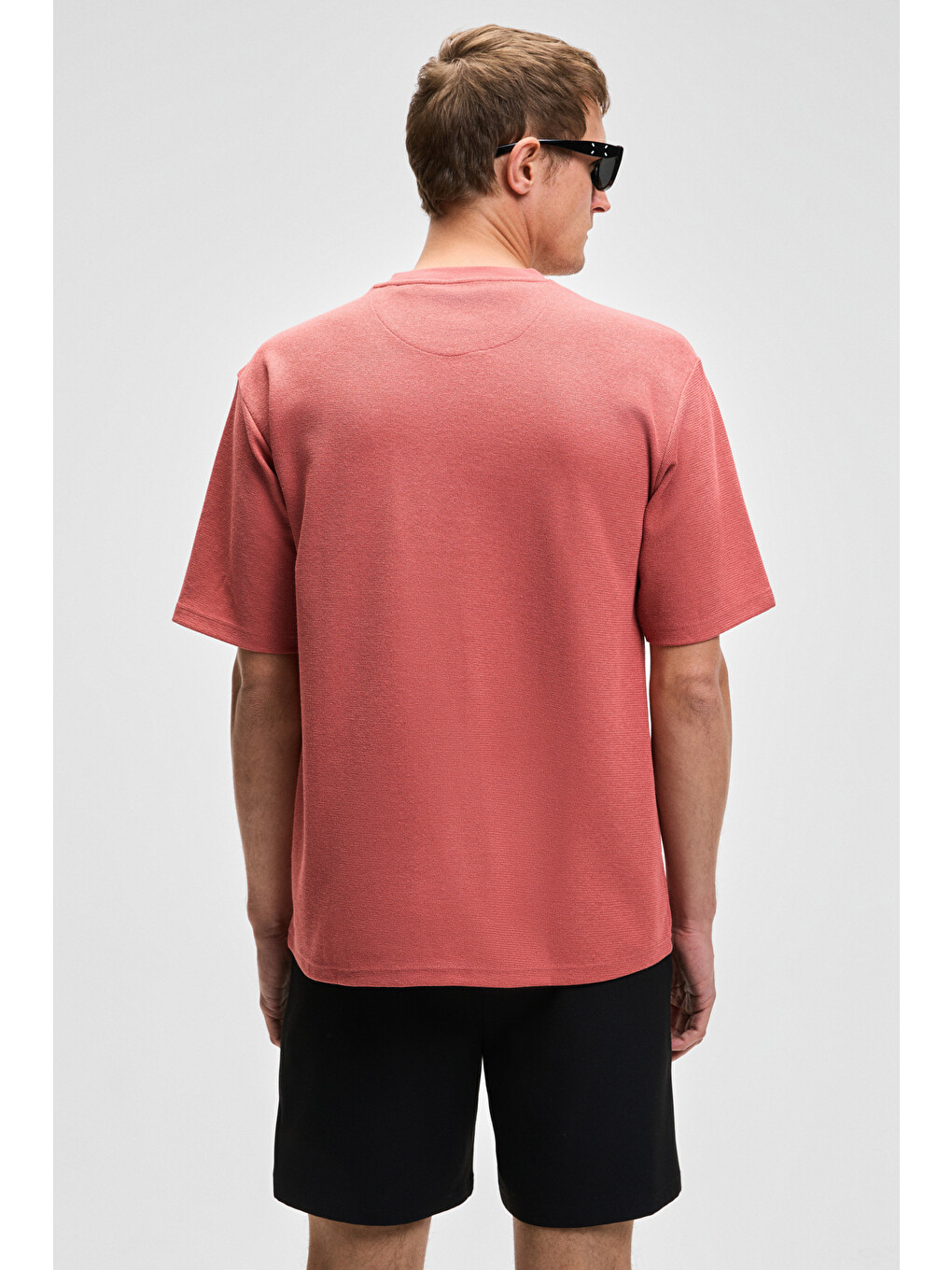 Kahverengi Chıc Erkek Relaxed Fit Dokulu Pamuk Kumaş Kiremit T-shirt-5