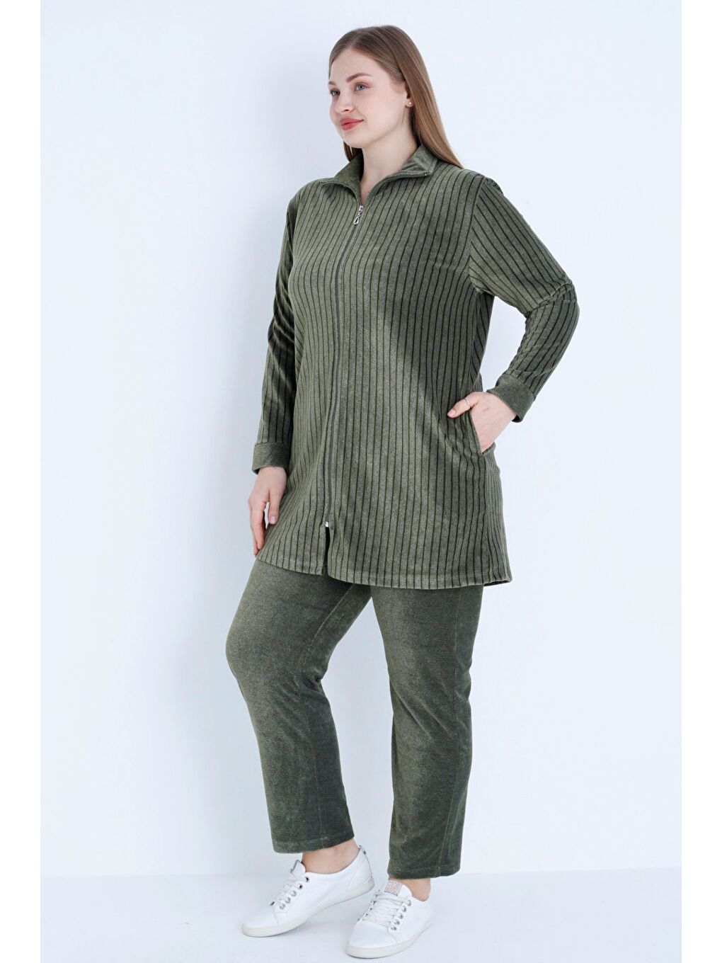 Haki Kadın Büyük Beden Çizgi Desenli Uzun Kollu Fermuarlı Cepli Pamuklu Kadife Alt Üst Takım-2